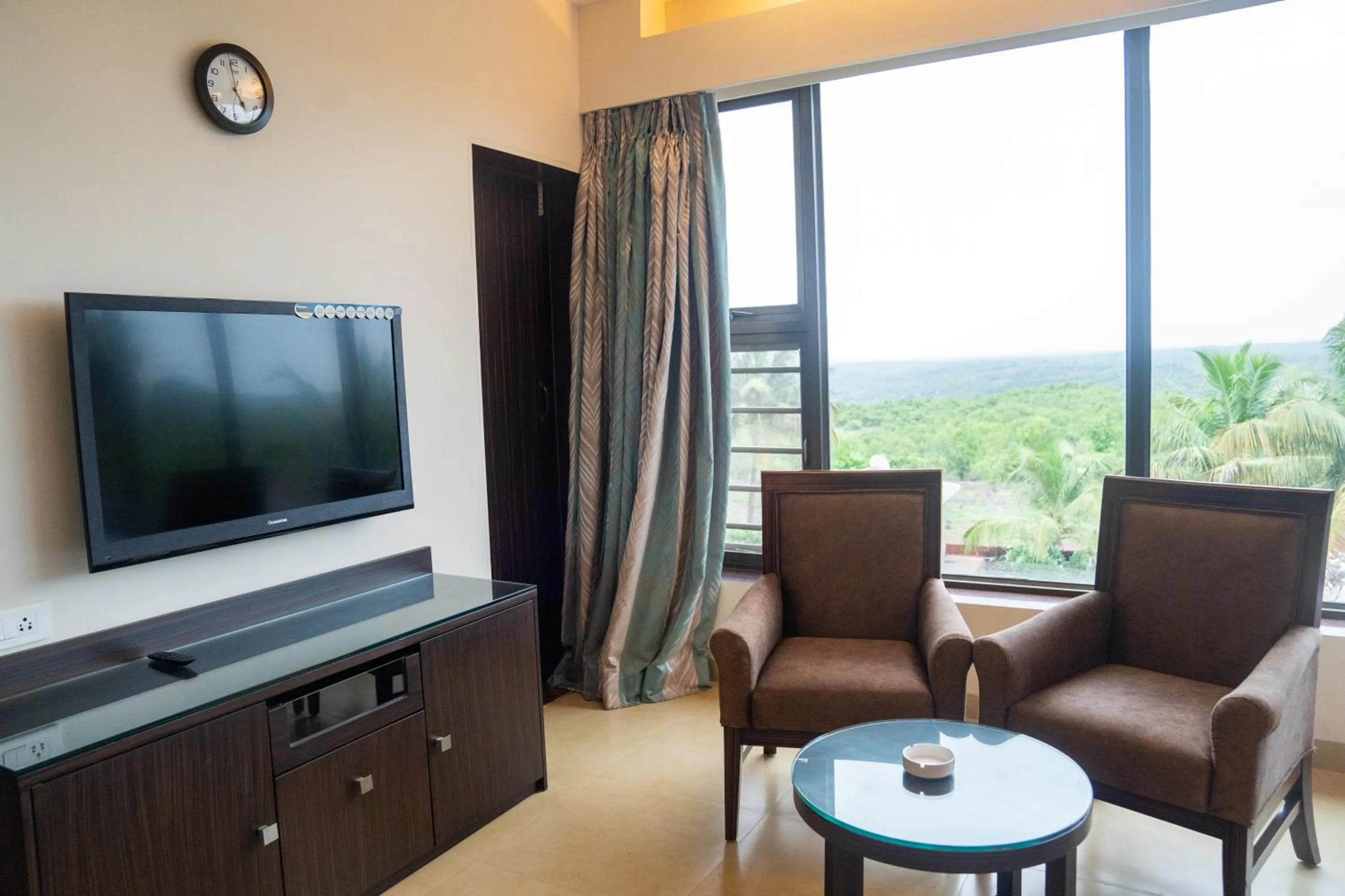 TV and multimedia in Greenleaf The Resort & Spa, Ganpatipule