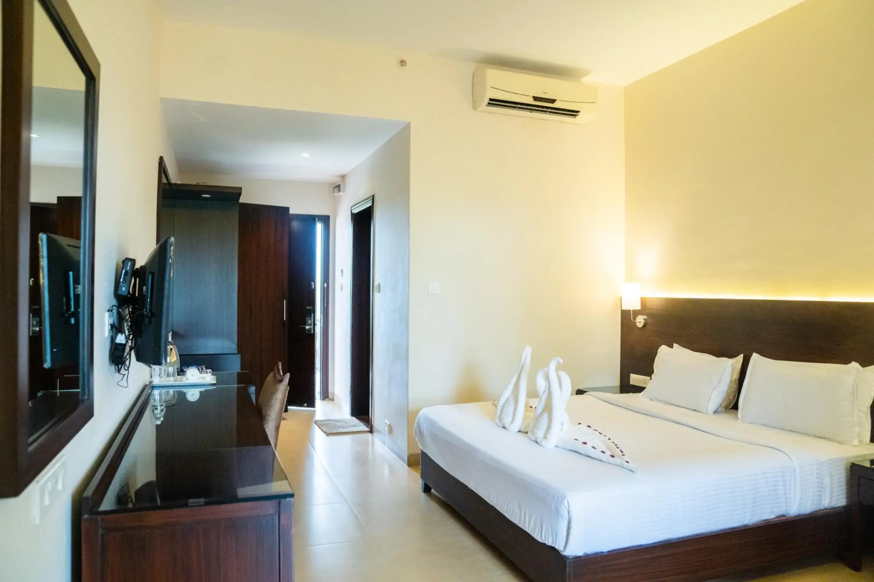 Deluxe Double Room with Balcony in Greenleaf The Resort & Spa, Ganpatipule Deluxe Double Room with Balcony in Greenleaf The Resort & Spa, Ganpatipule