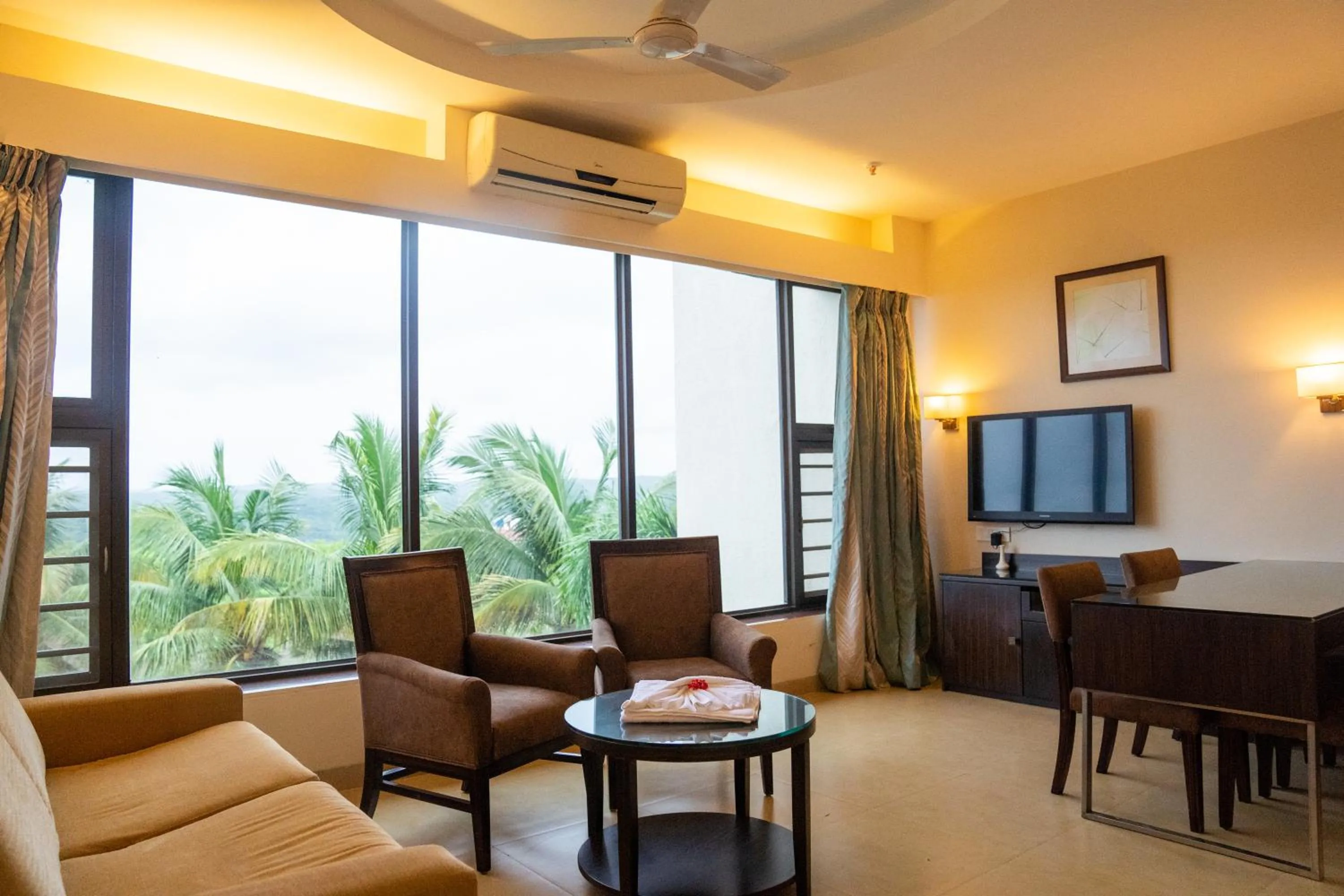 TV and multimedia in Greenleaf The Resort & Spa, Ganpatipule