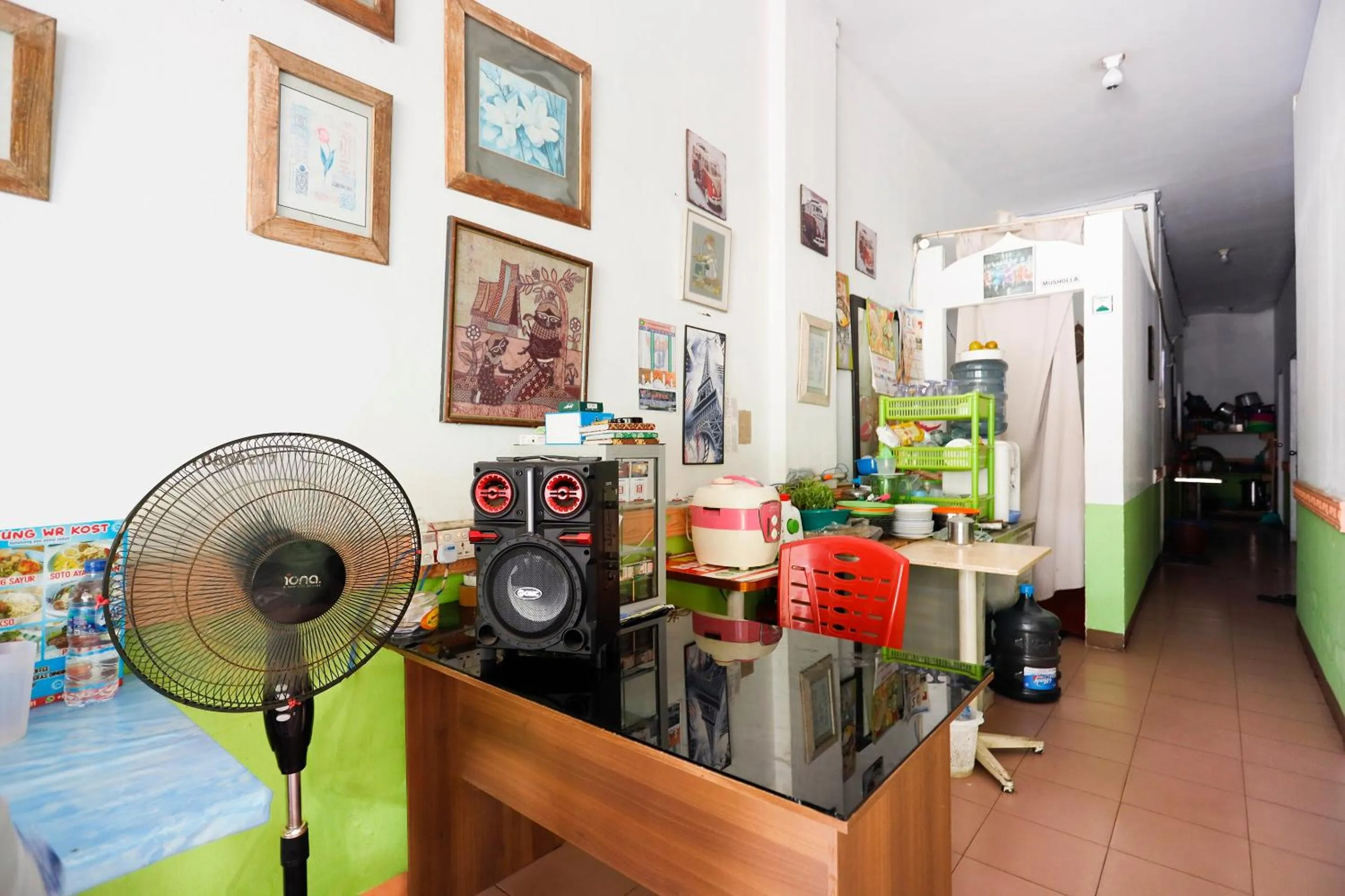 Lobby or reception in Hotel O Wr House Syariah BatamNearEast Coast Park