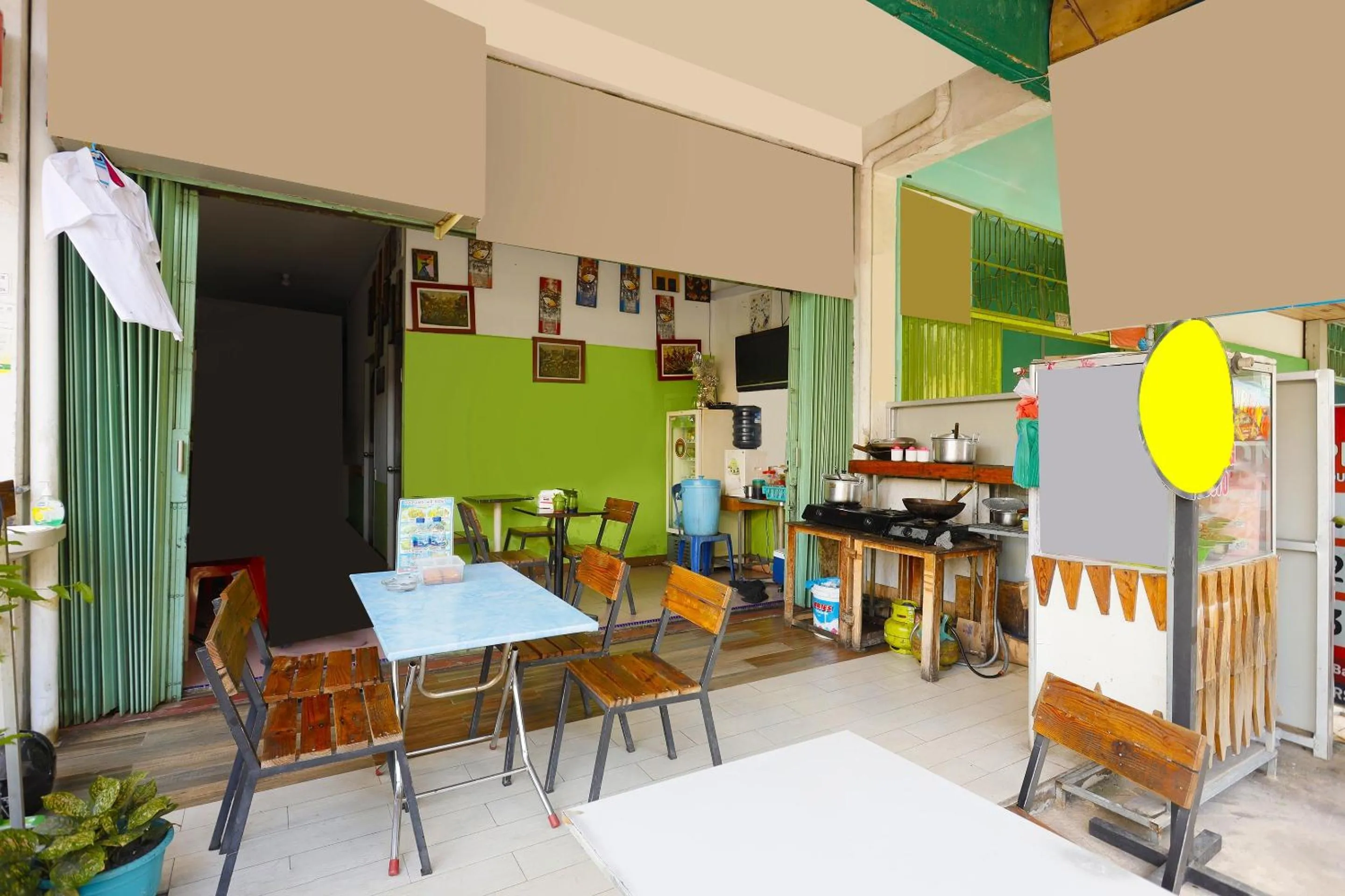 Lobby or reception in Hotel O Wr House Syariah BatamNearEast Coast Park