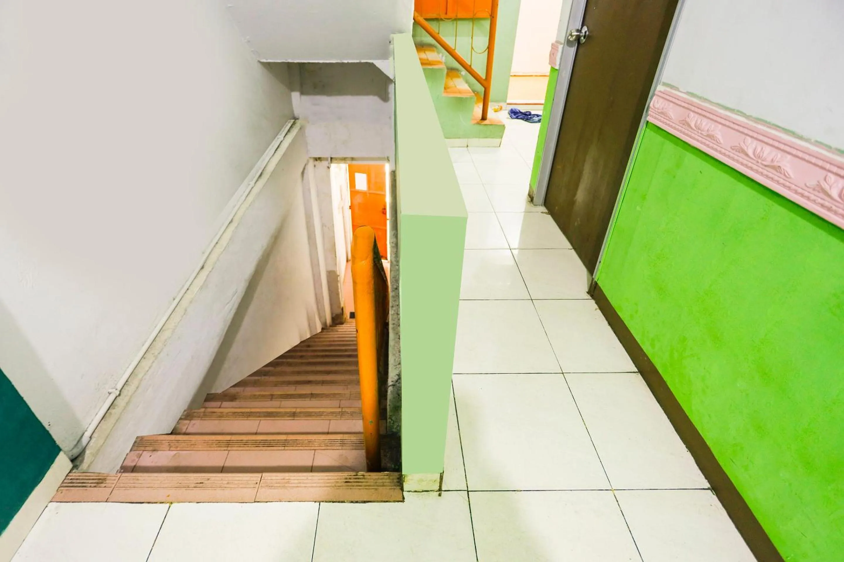 Lobby or reception in Hotel O Wr House Syariah BatamNearEast Coast Park