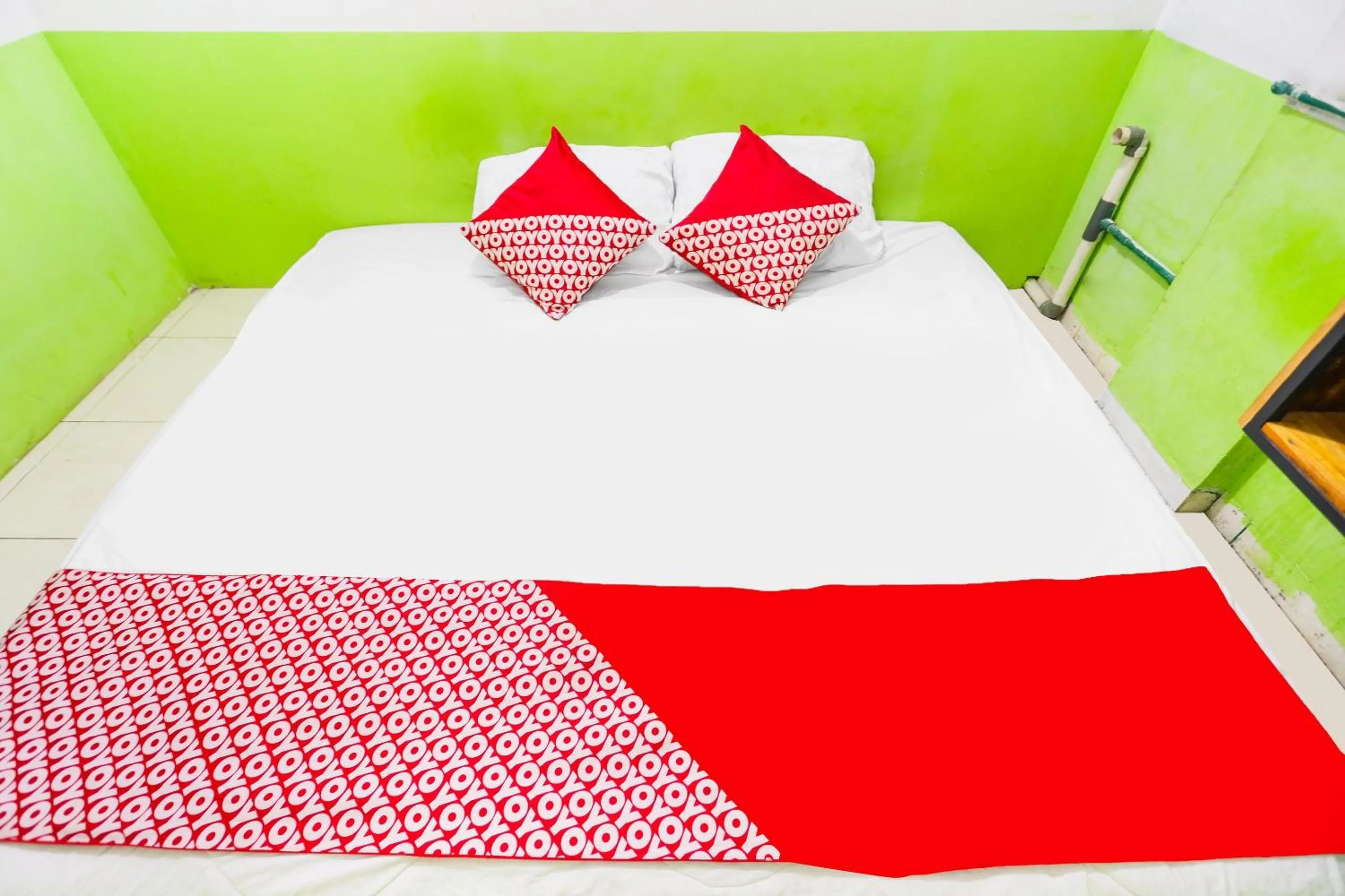 Bedroom, Bed in Hotel O Wr House Syariah BatamNearEast Coast Park