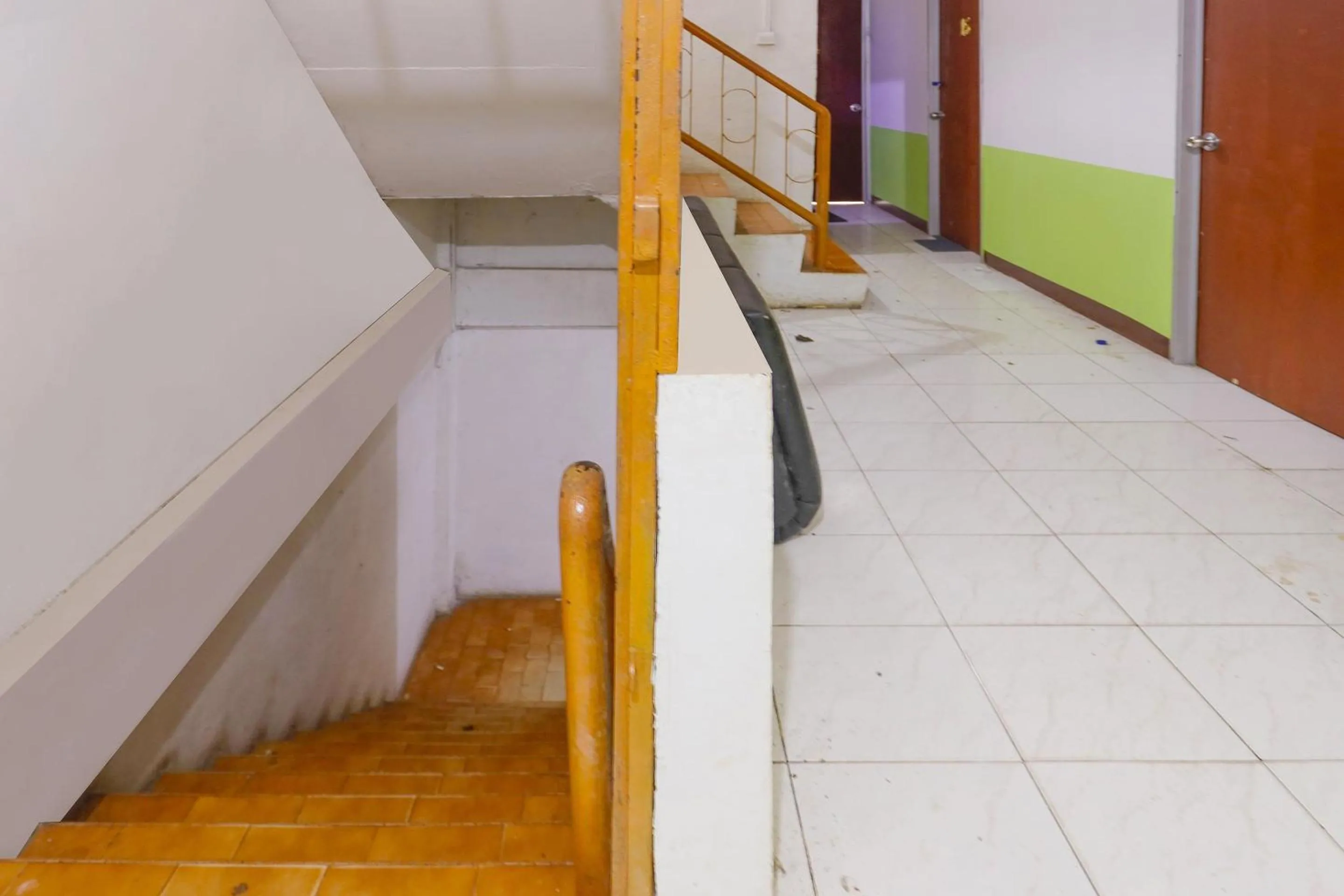 Lobby or reception in Hotel O Kartika Guest House SyariahNearPantai Stres