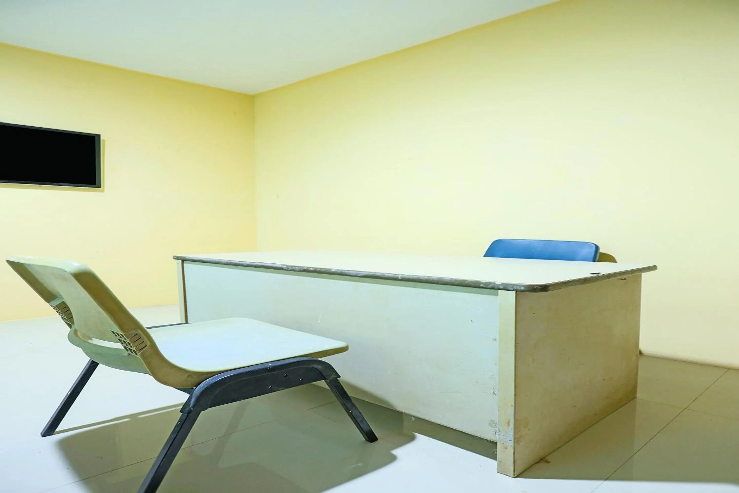 Lobby or reception in Hotel O Kartika Guest House SyariahNearPantai Stres