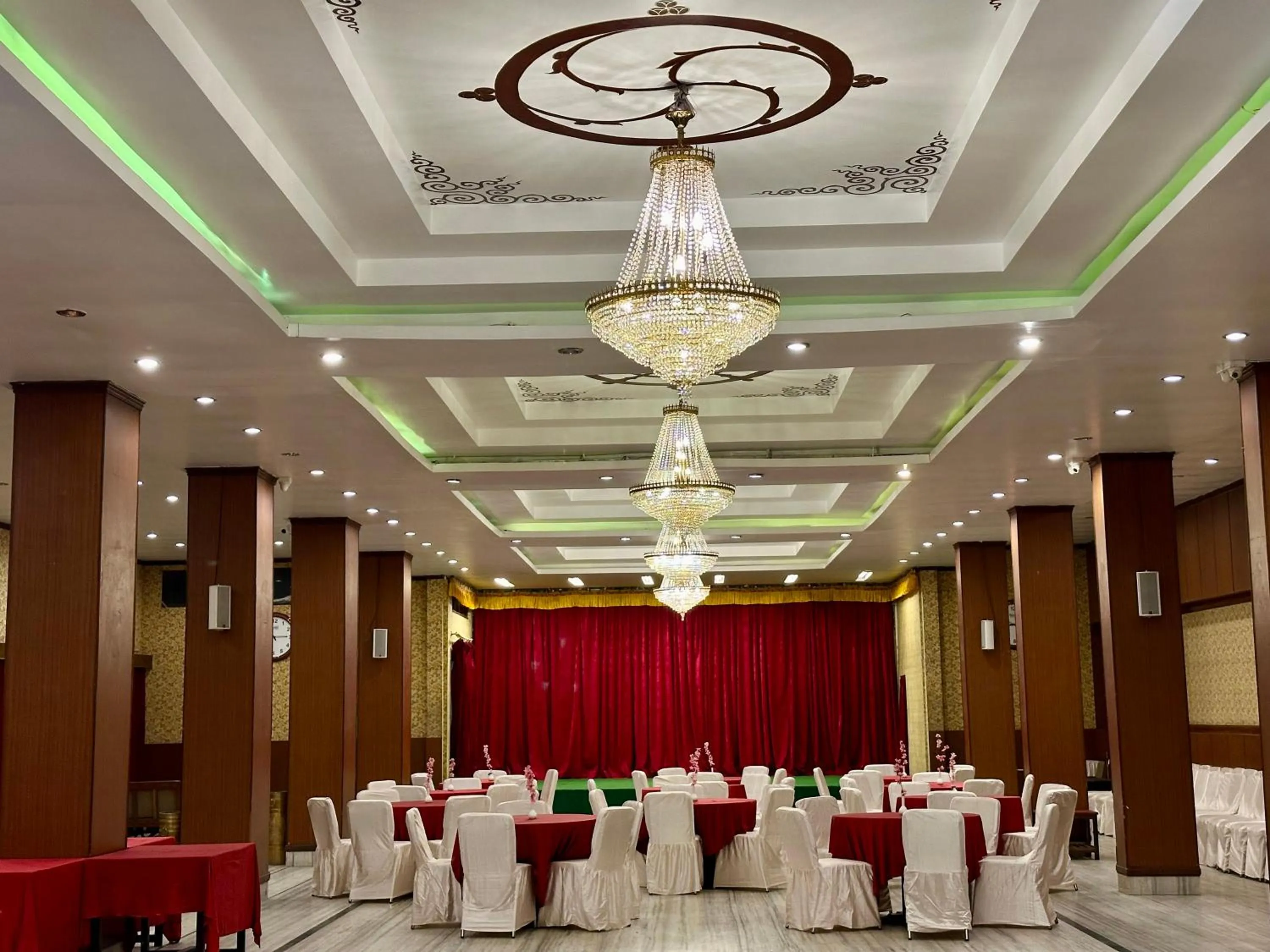Banquet/Function facilities in HOTEL RENDEZVOUS