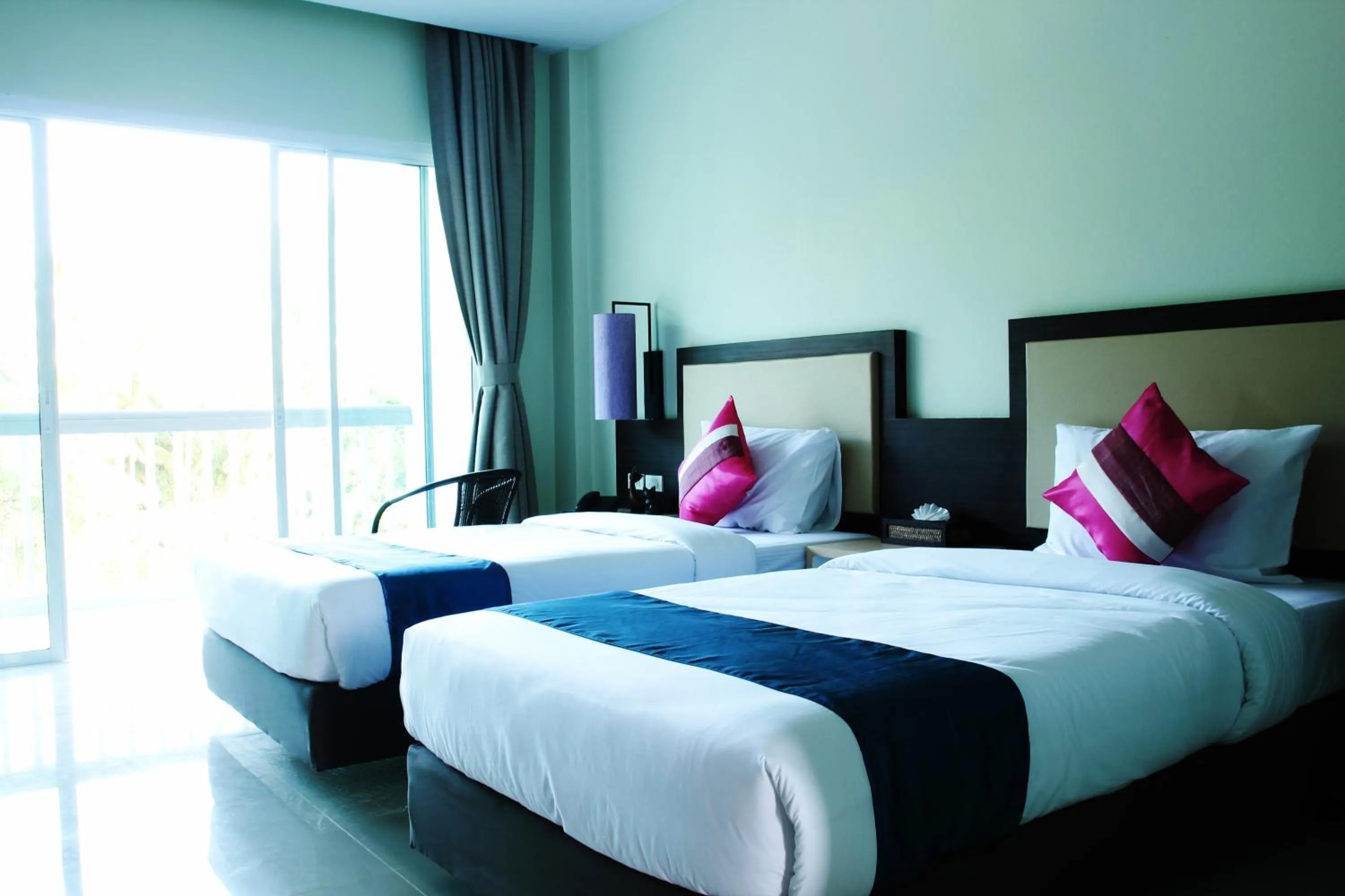 Bed in AM Surin Place - SHA Extra Plus