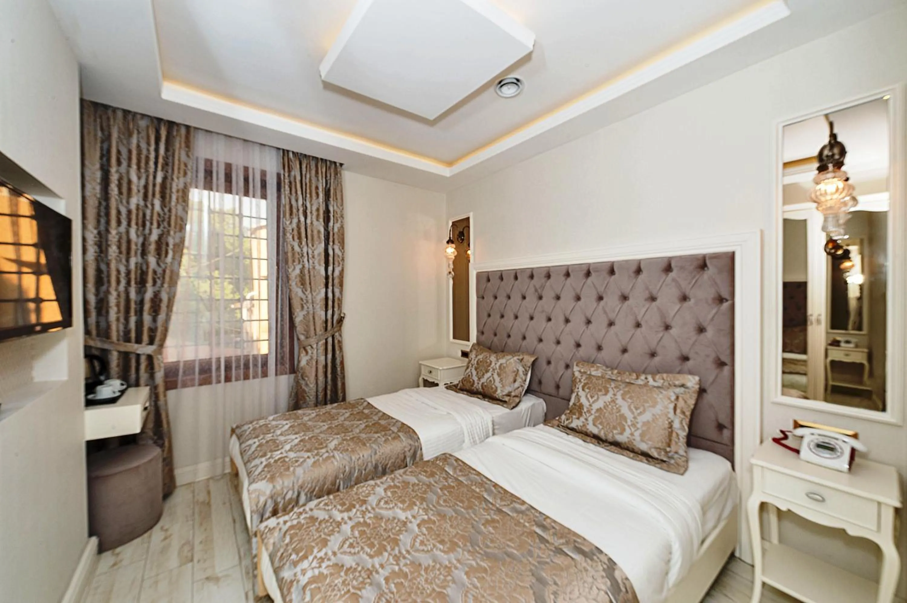 Bedroom, Bed in Zeynep Sultan Hotel
