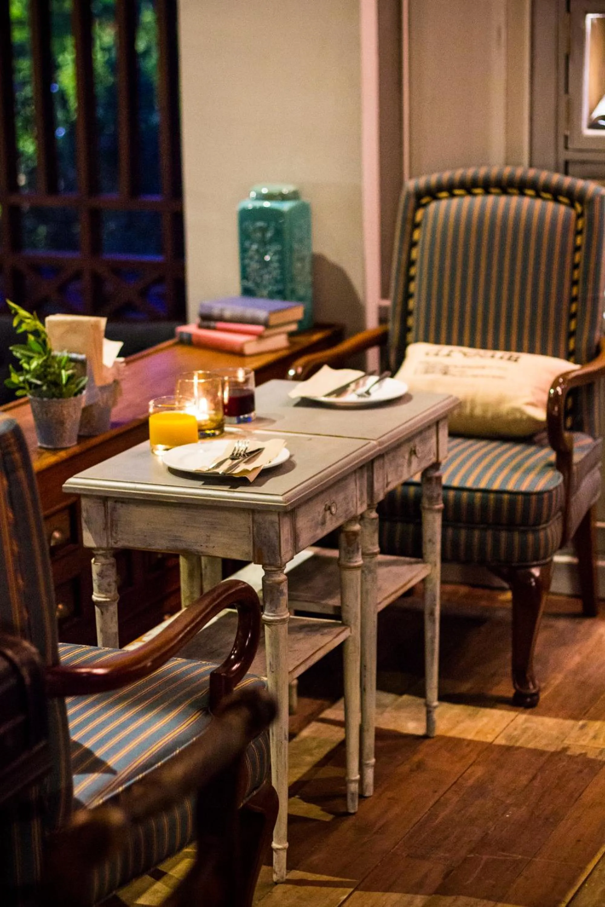 Restaurant/places to eat in Reverie Siam