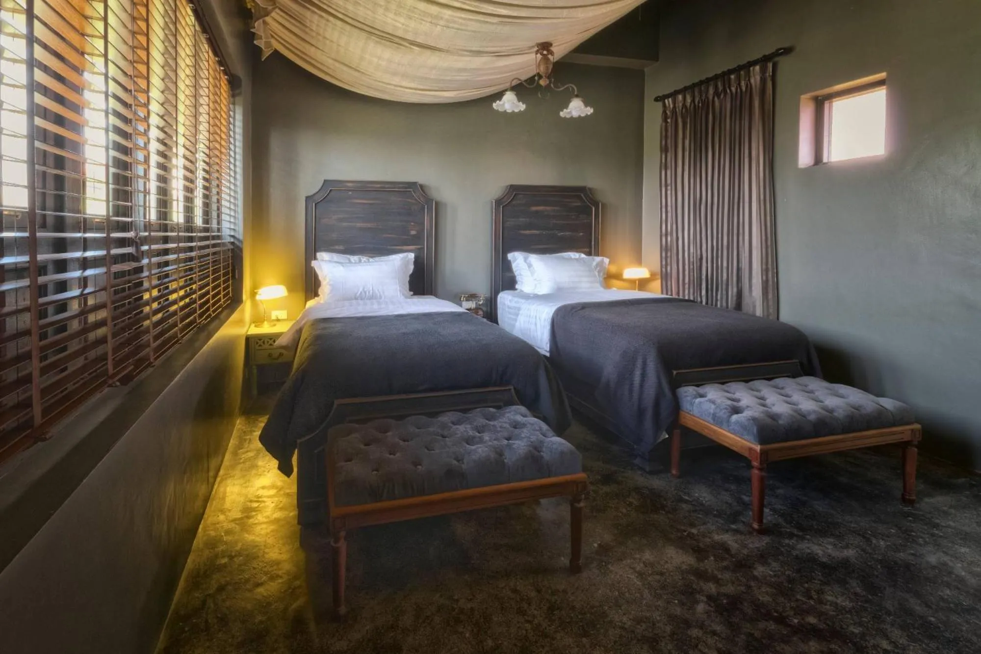 Photo of the whole room, Bed in Reverie Siam