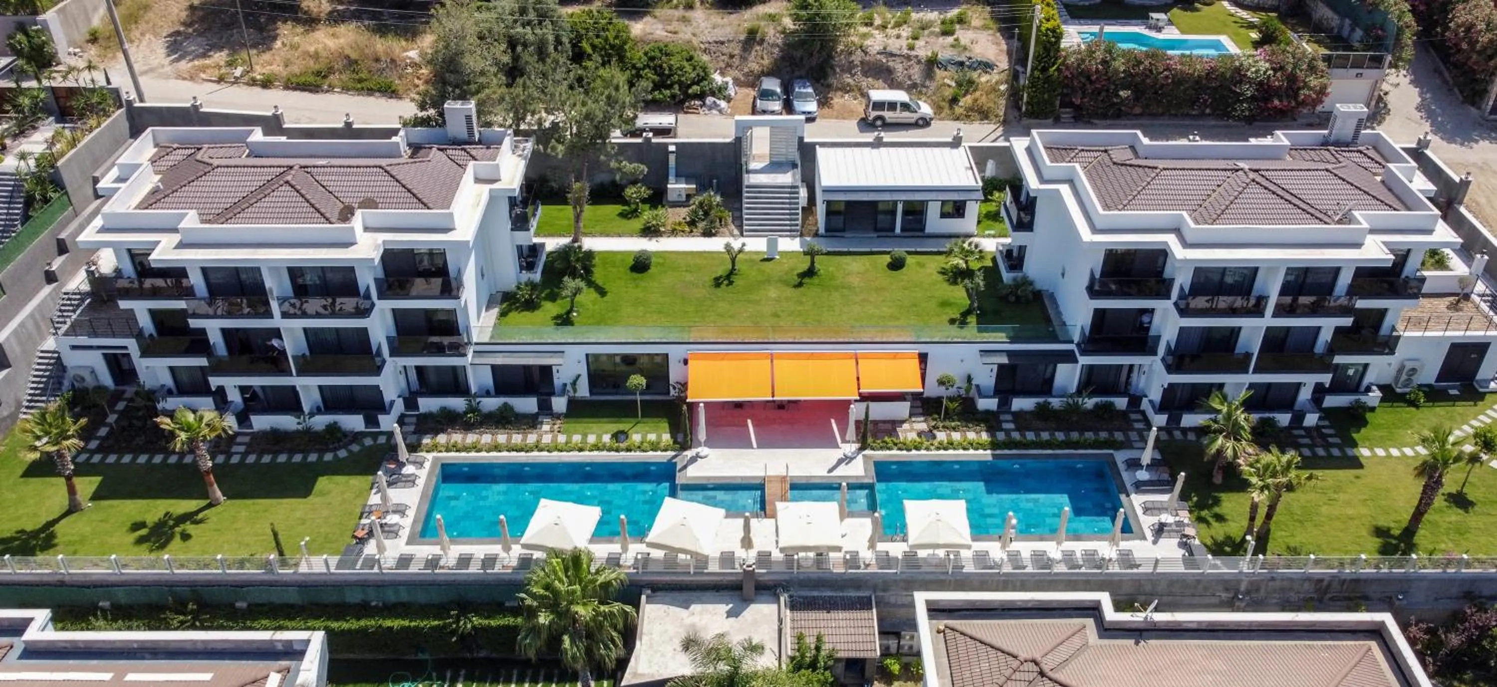 Property building in Selluka