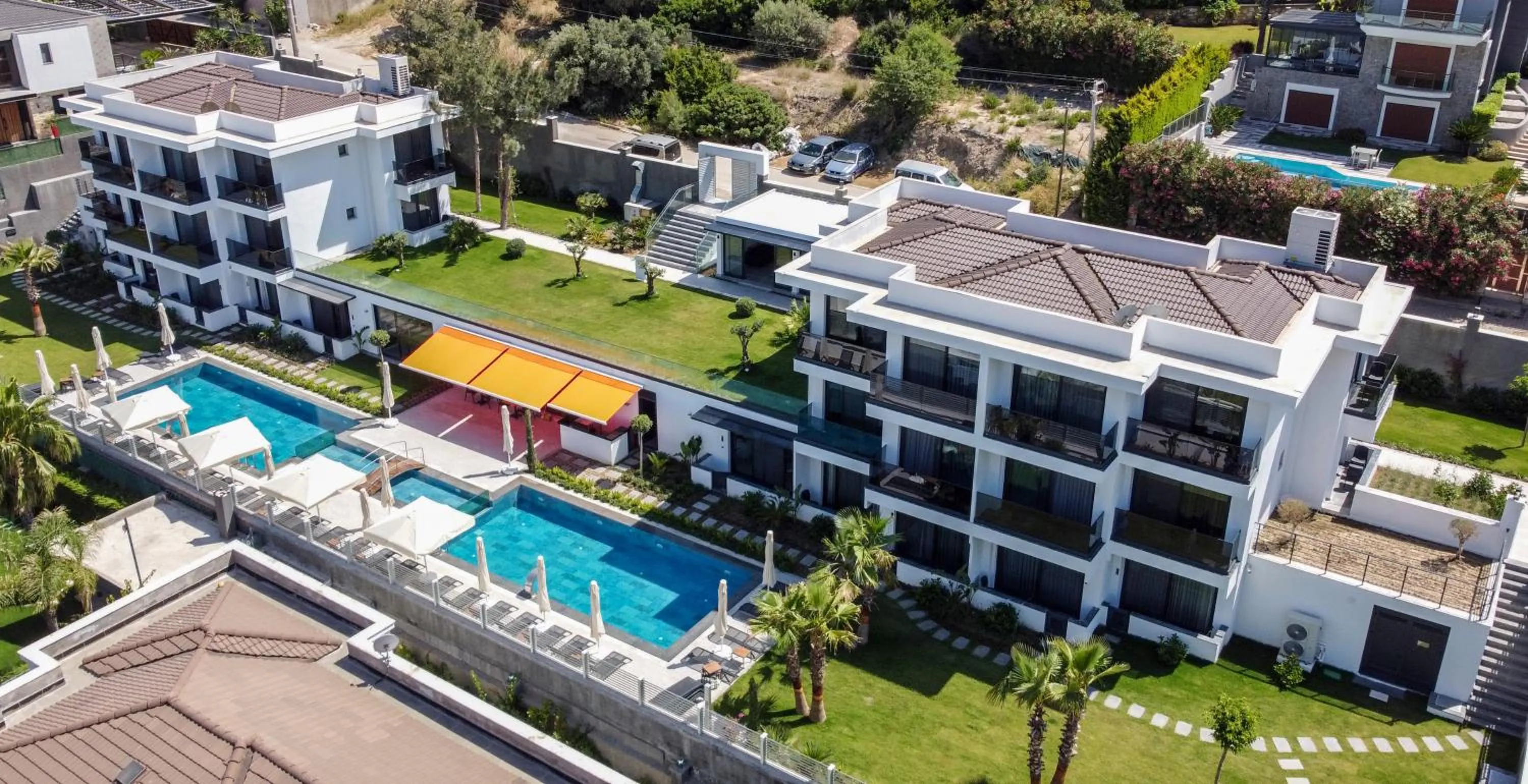 Property building in Selluka