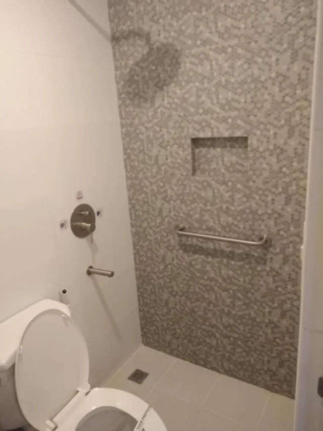 Bathroom in Hotel Sogo Edsa Cubao