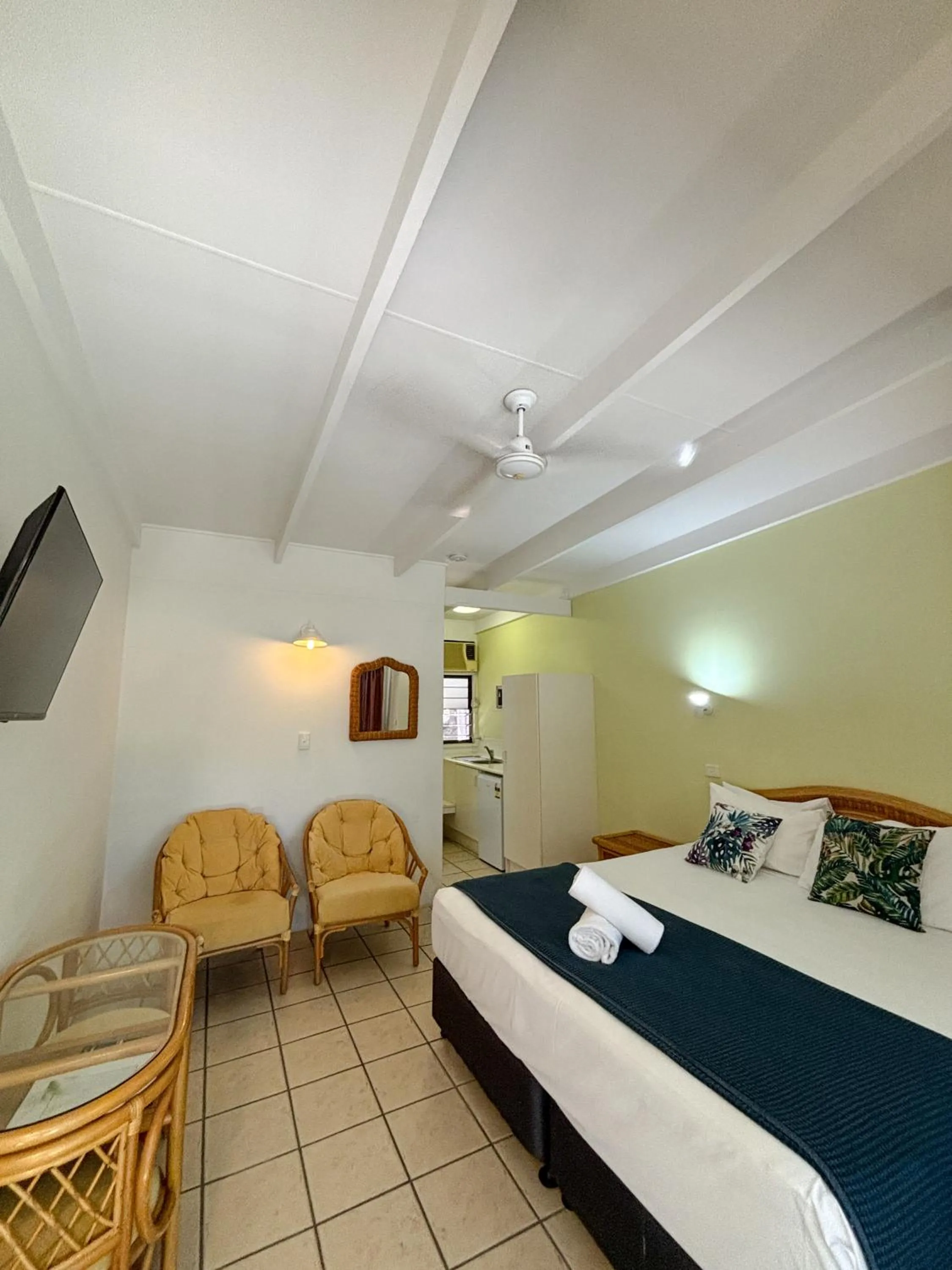 Bed in Amaroo On Mandalay, Magnetic Island