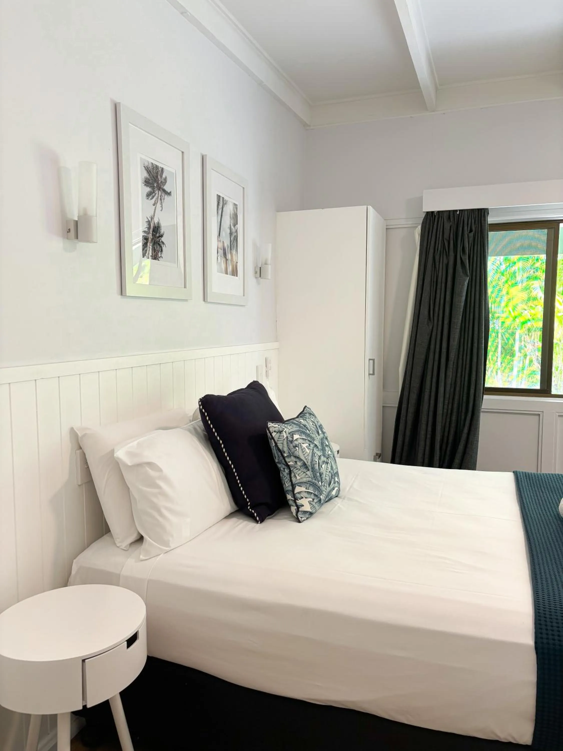 Bed in Amaroo On Mandalay, Magnetic Island