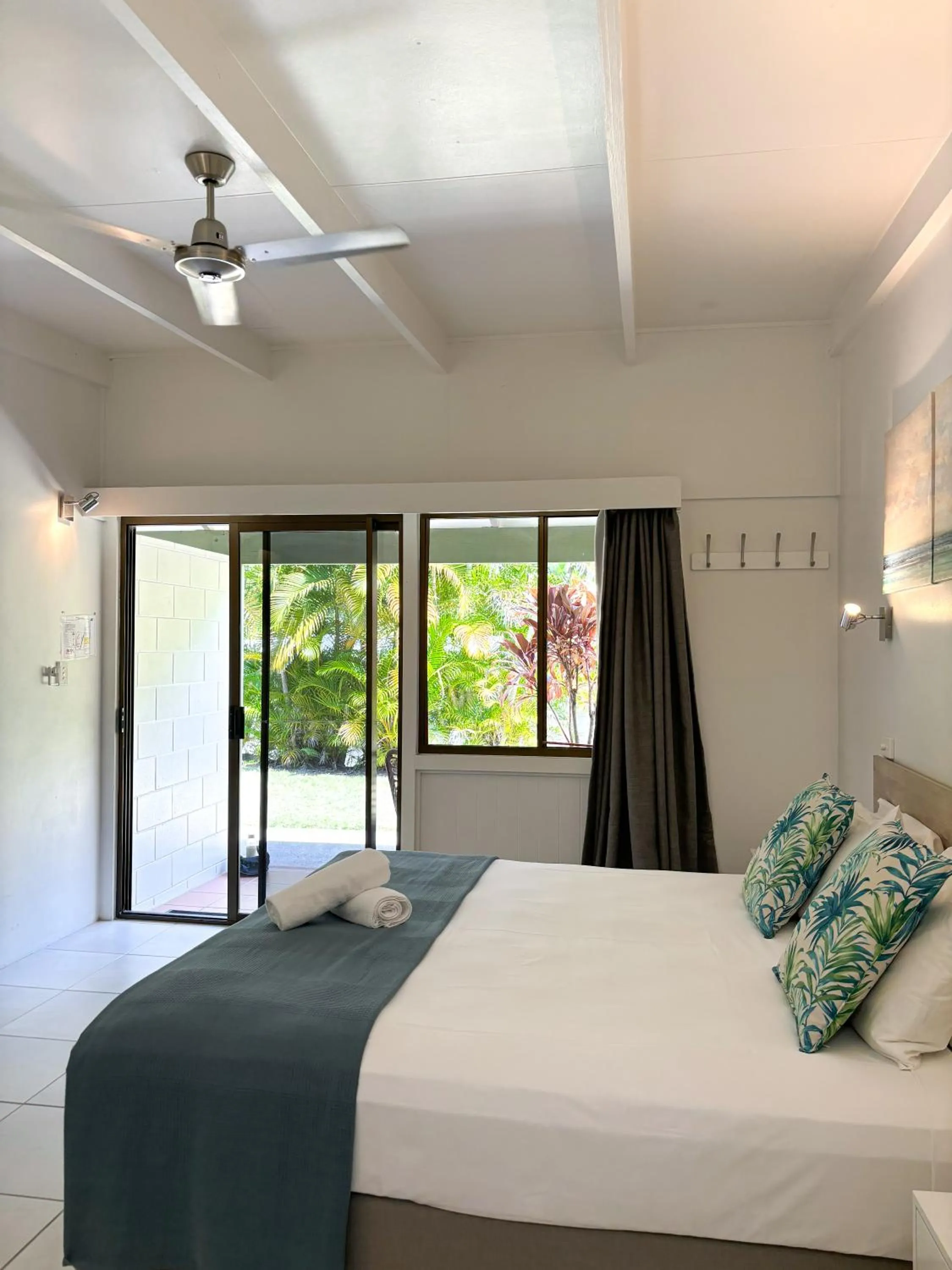 Bed in Amaroo On Mandalay, Magnetic Island