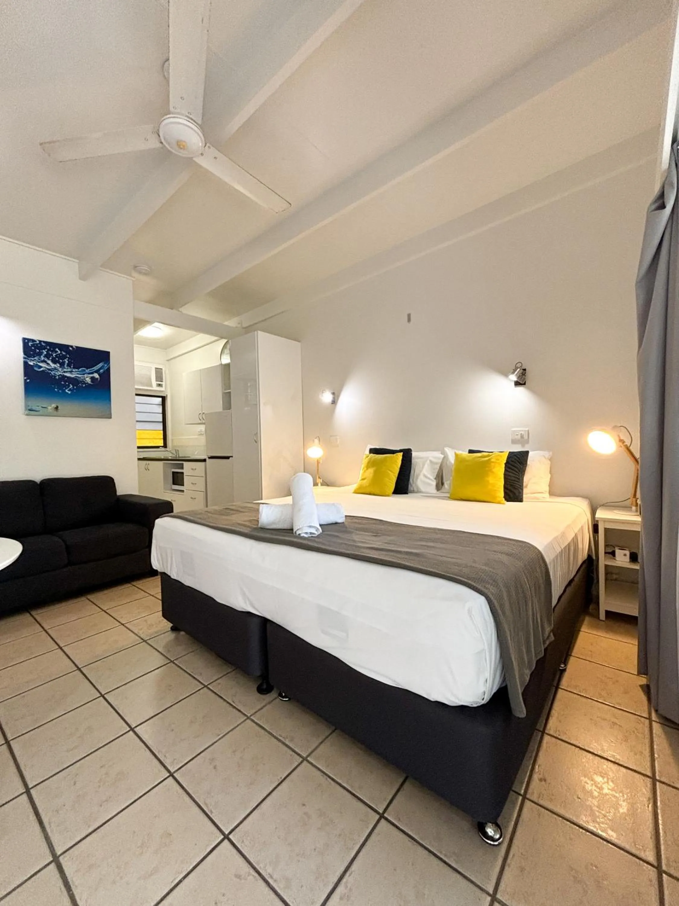 Bed in Amaroo On Mandalay, Magnetic Island