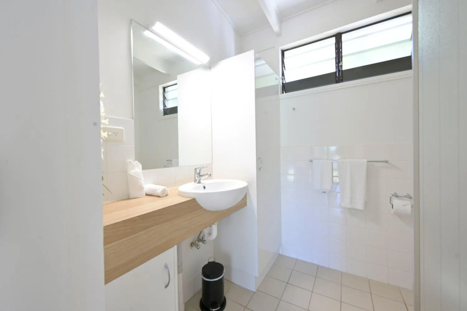 Bathroom in Amaroo On Mandalay, Magnetic Island