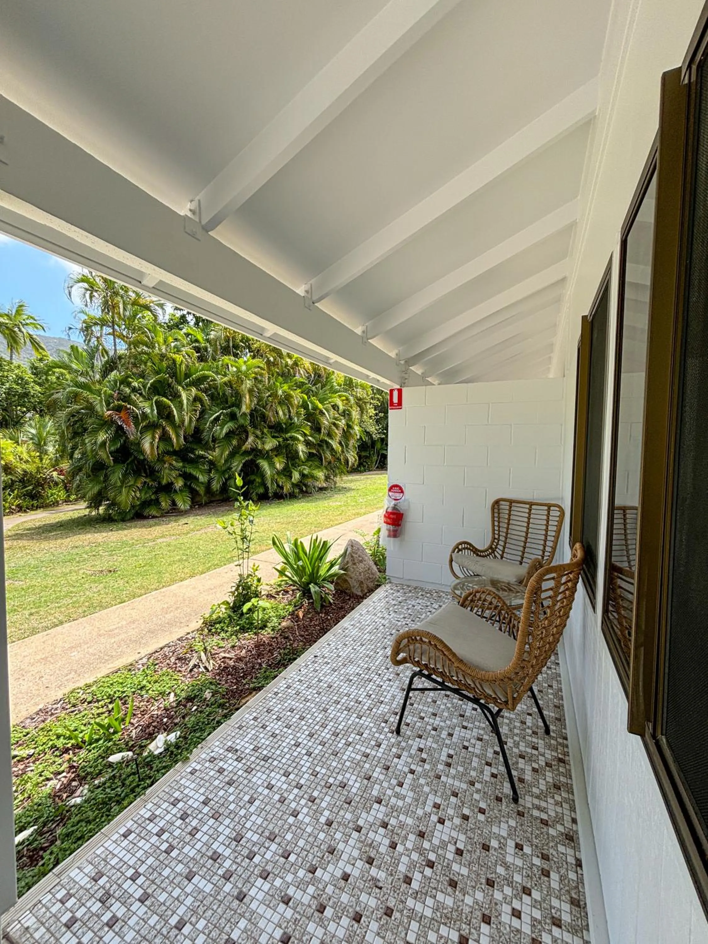 Patio in Amaroo On Mandalay, Magnetic Island