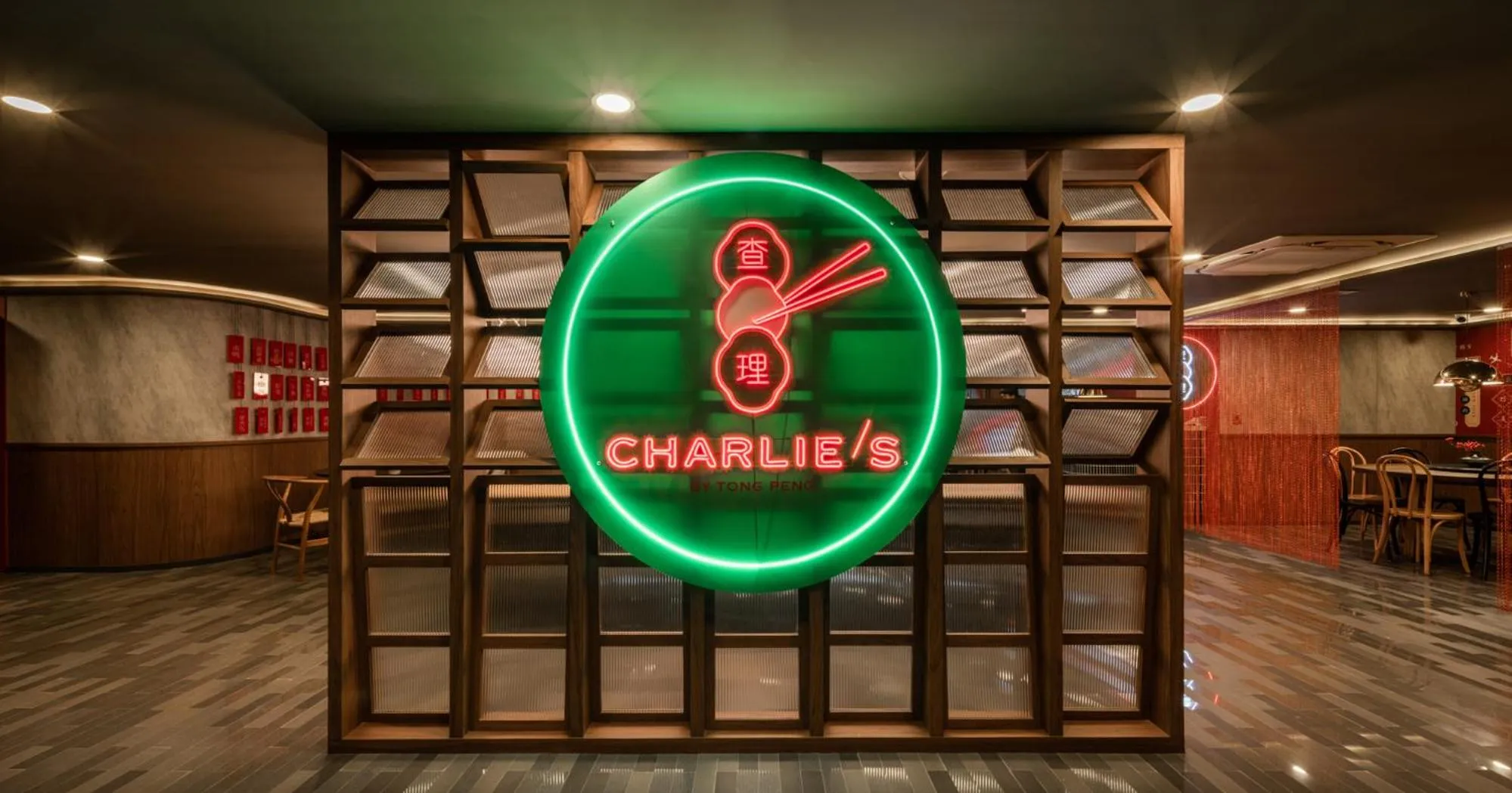 Restaurant/places to eat in Seekers Finders Rama IV Hotel SureStay Collection by BW