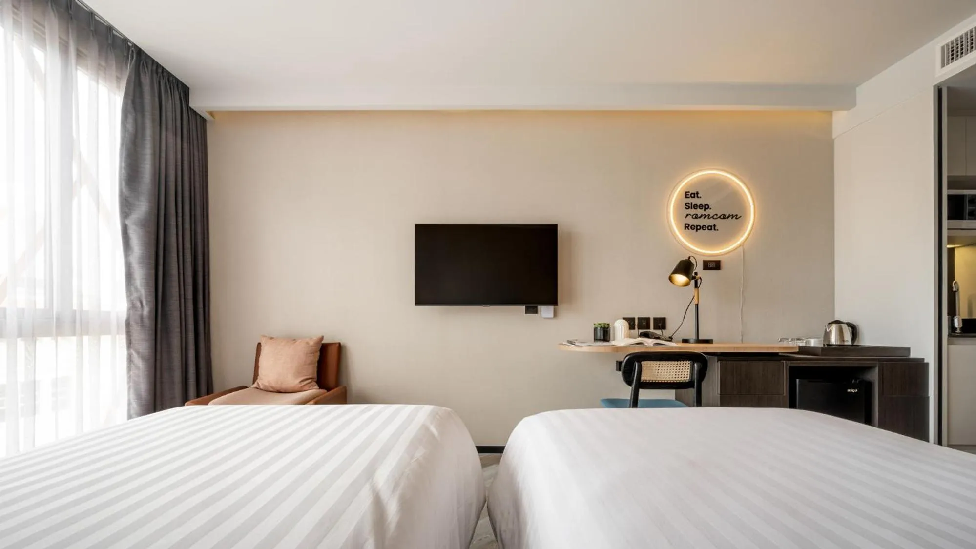 Bed in Seekers Finders Rama IV Hotel SureStay Collection by BW