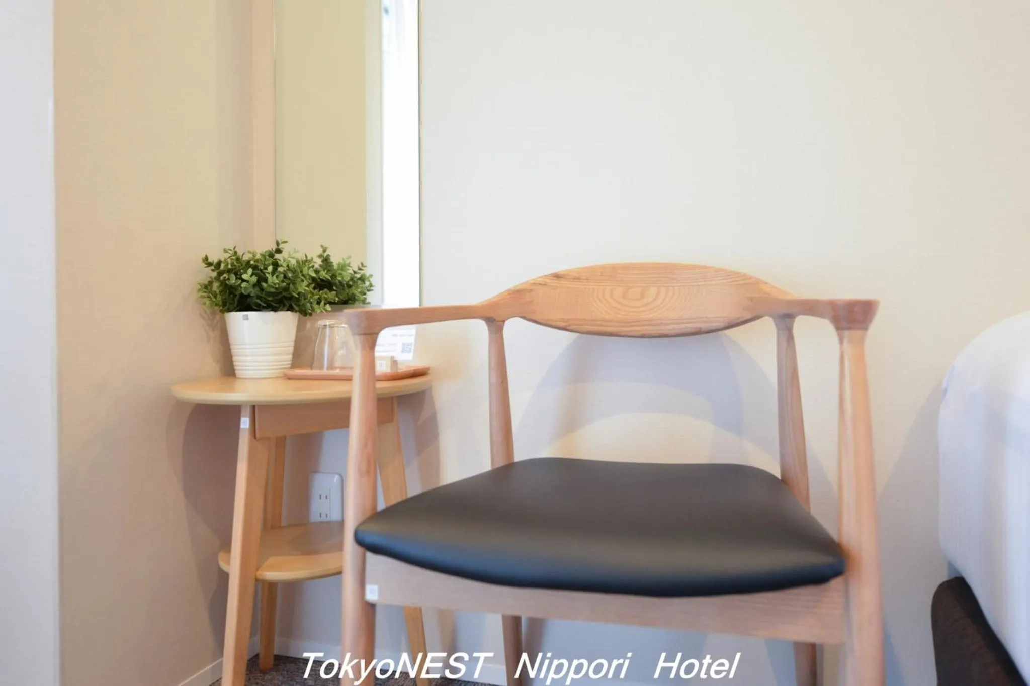 Photo of the whole room in TokyoNEST Nippori