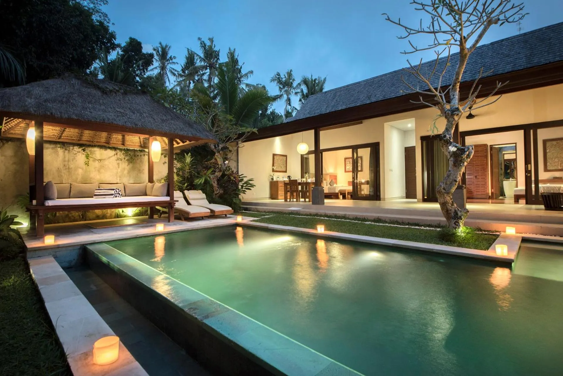 Swimming pool in Santun Luxury Private Villas
