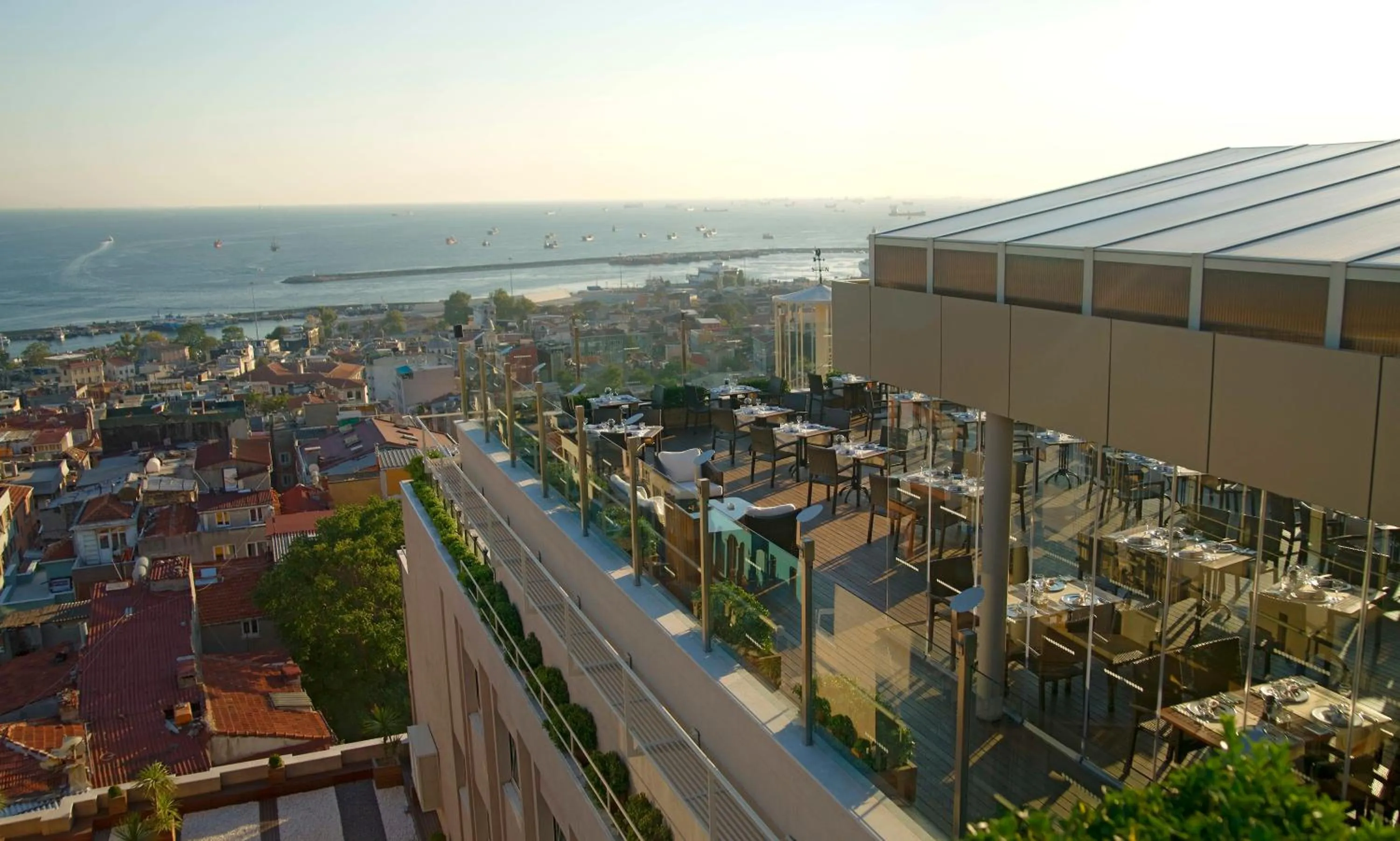 Restaurant/places to eat in Radisson Hotel President Old Town Istanbul