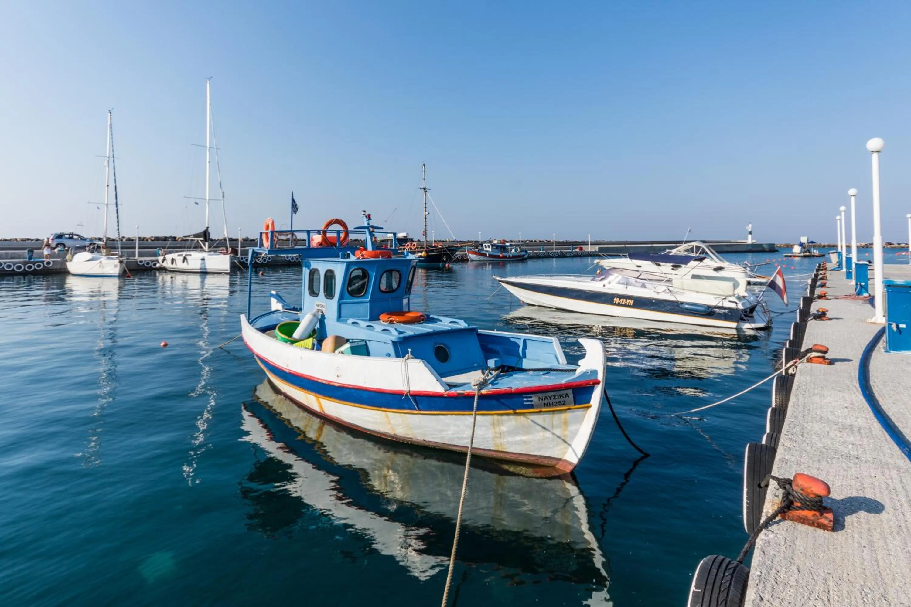 Natural landscape in Evdokia Suites