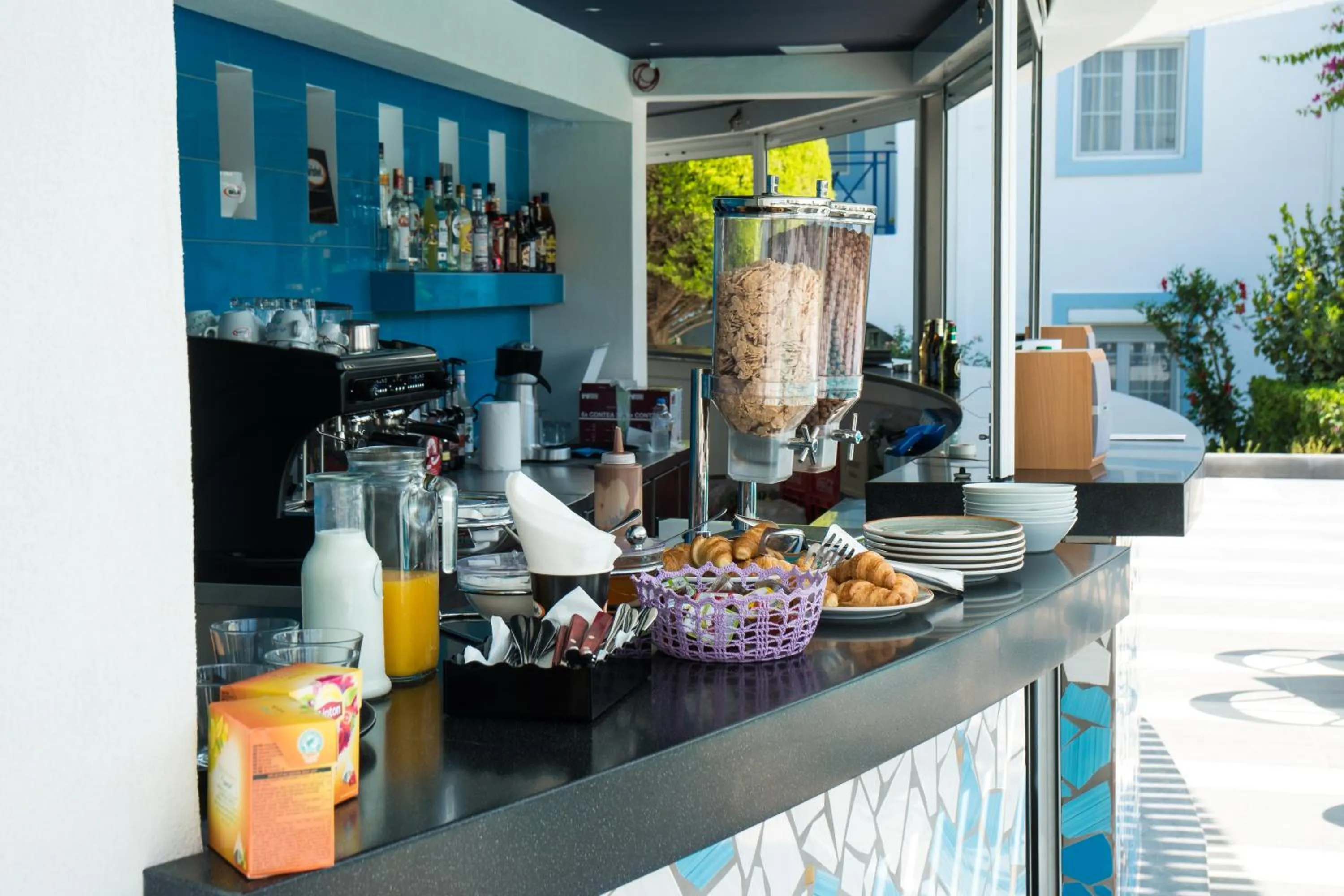 Breakfast in Evdokia Suites