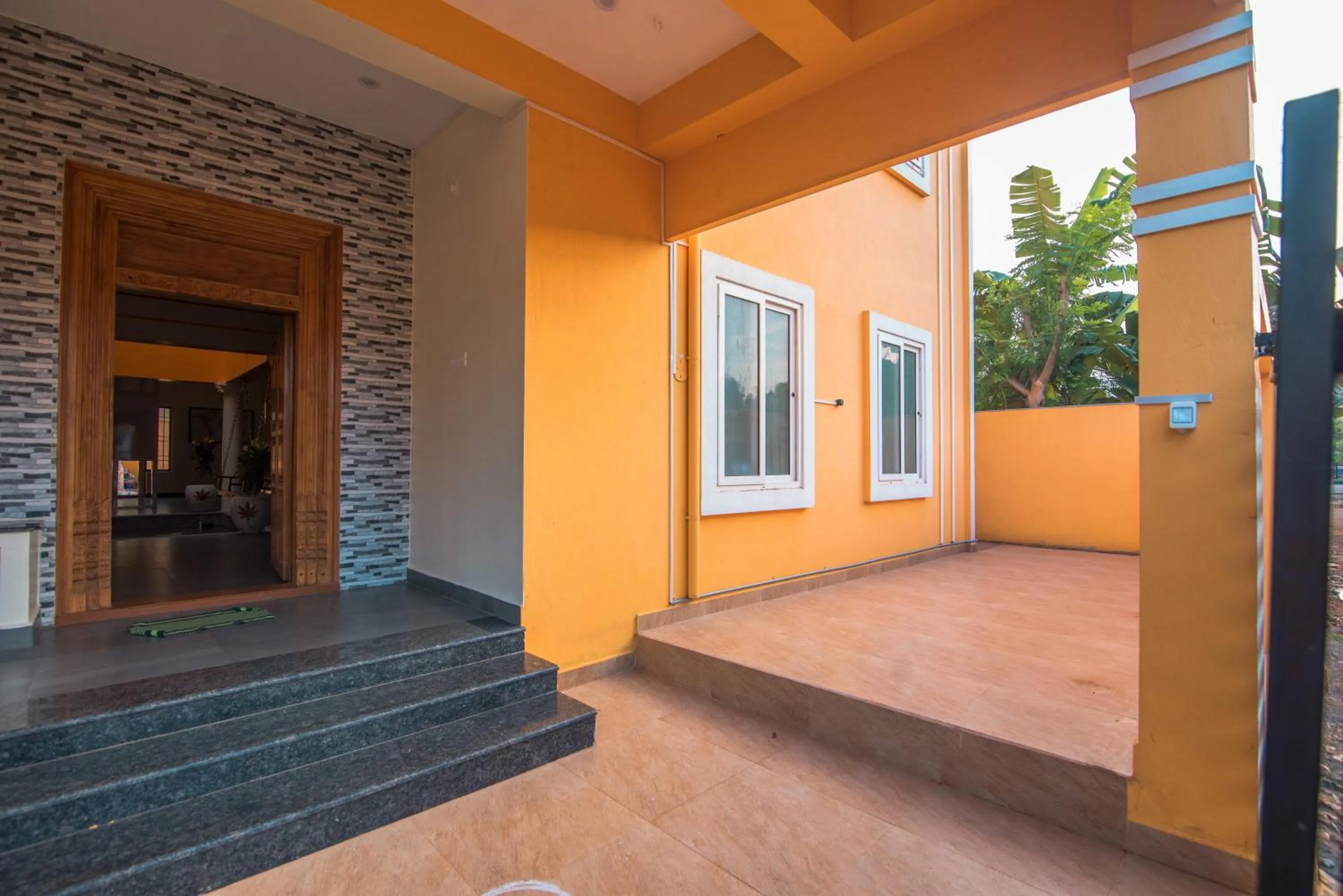 Patio in Saffron Vilva