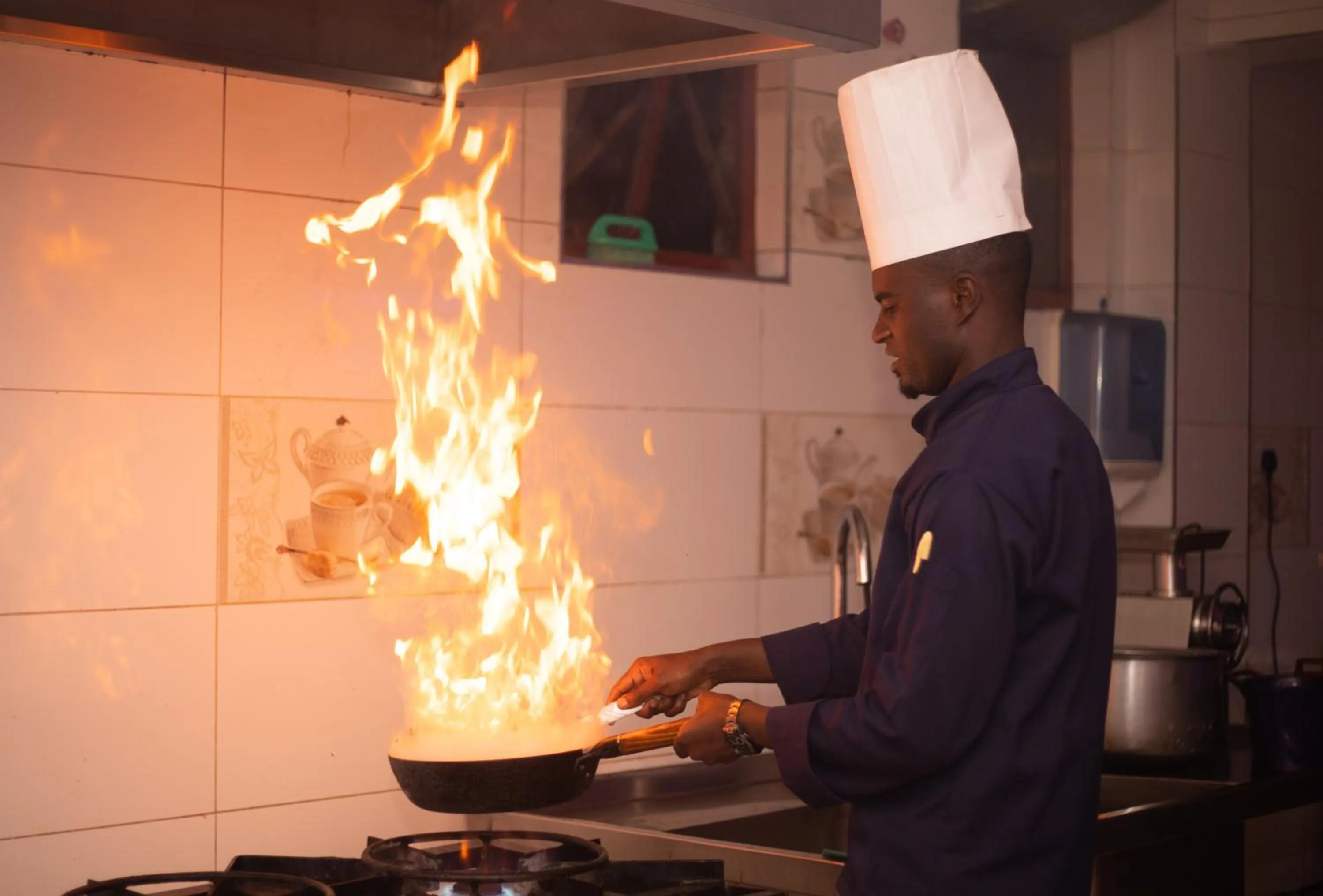Kitchen or kitchenette in West Lerruat Hotel