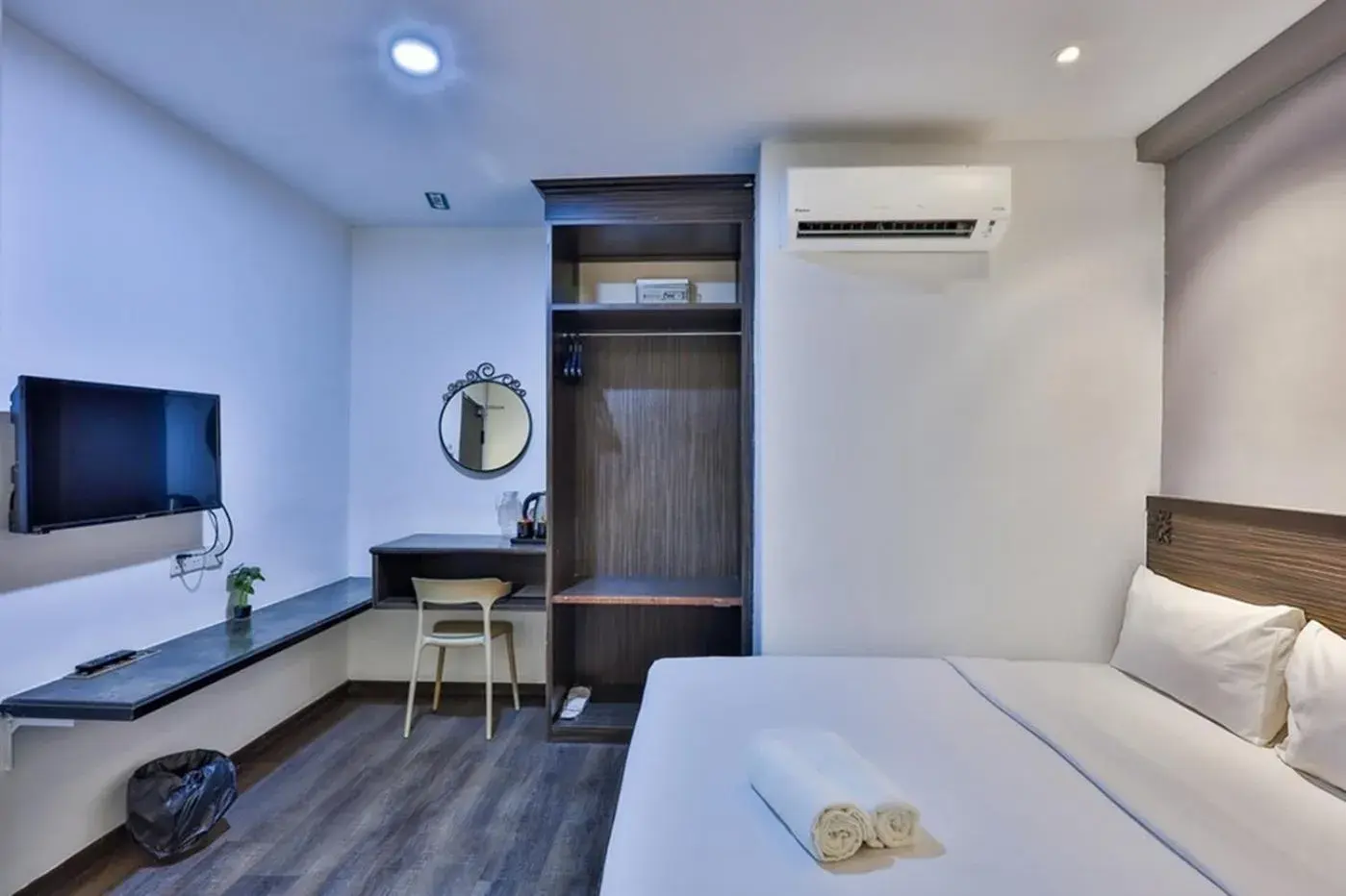 Superior Queen Room in Q Collection Macalister formerly known as Apple Hotel Penang Superior Queen Room in Q Collection Macalister formerly known as Apple Hotel Penang