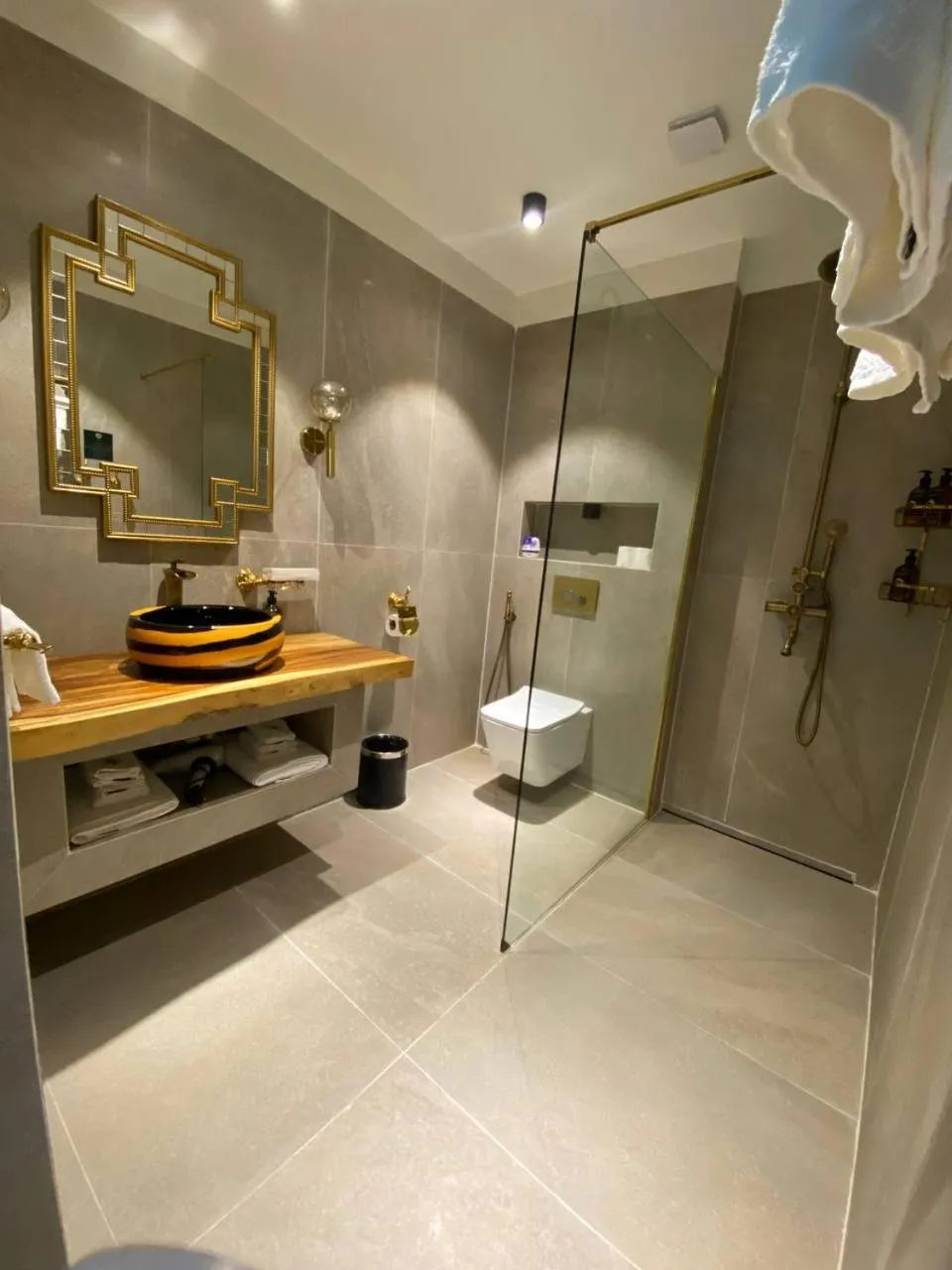 Shower in Golden Beach Resort