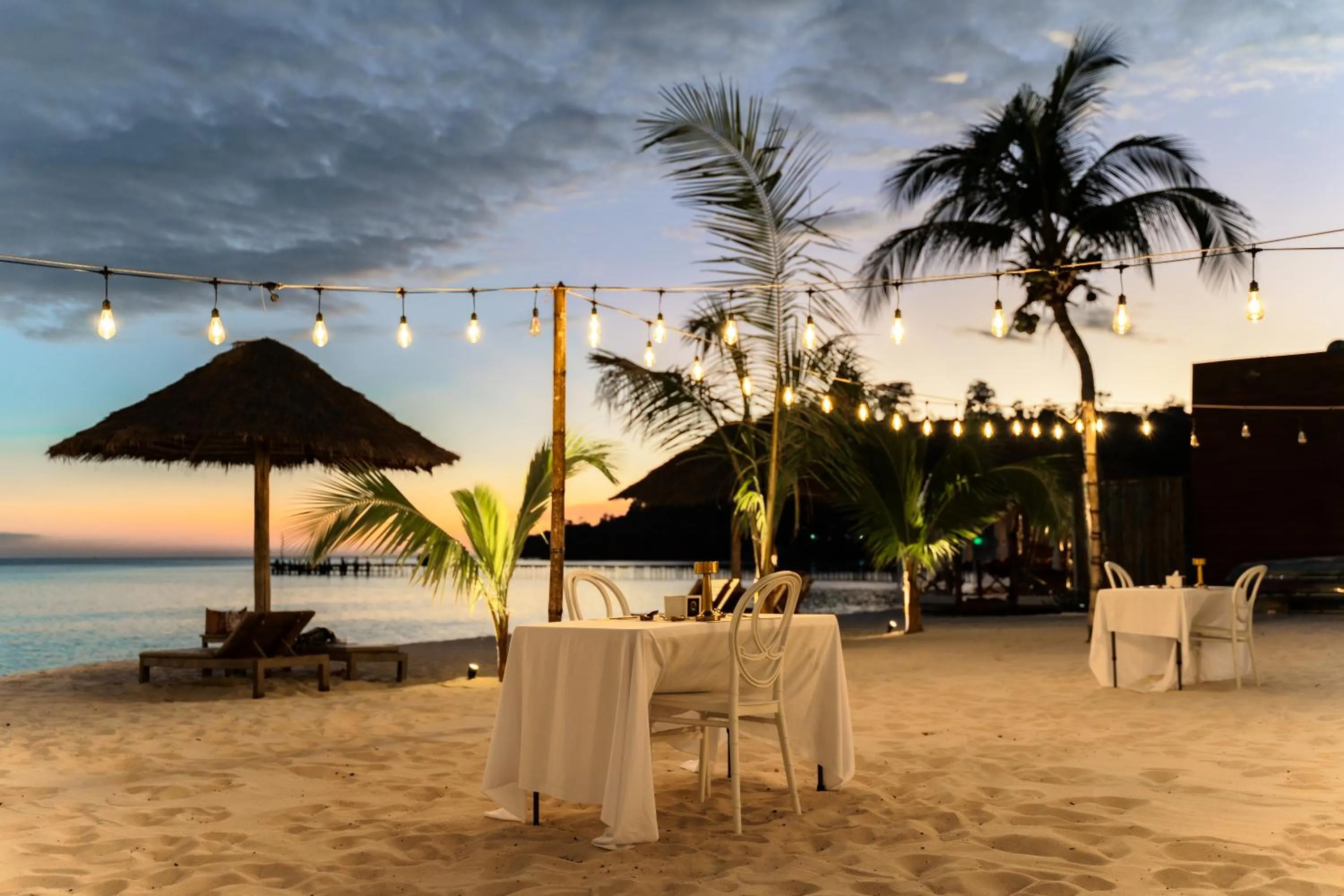 Restaurant/places to eat in Golden Beach Resort