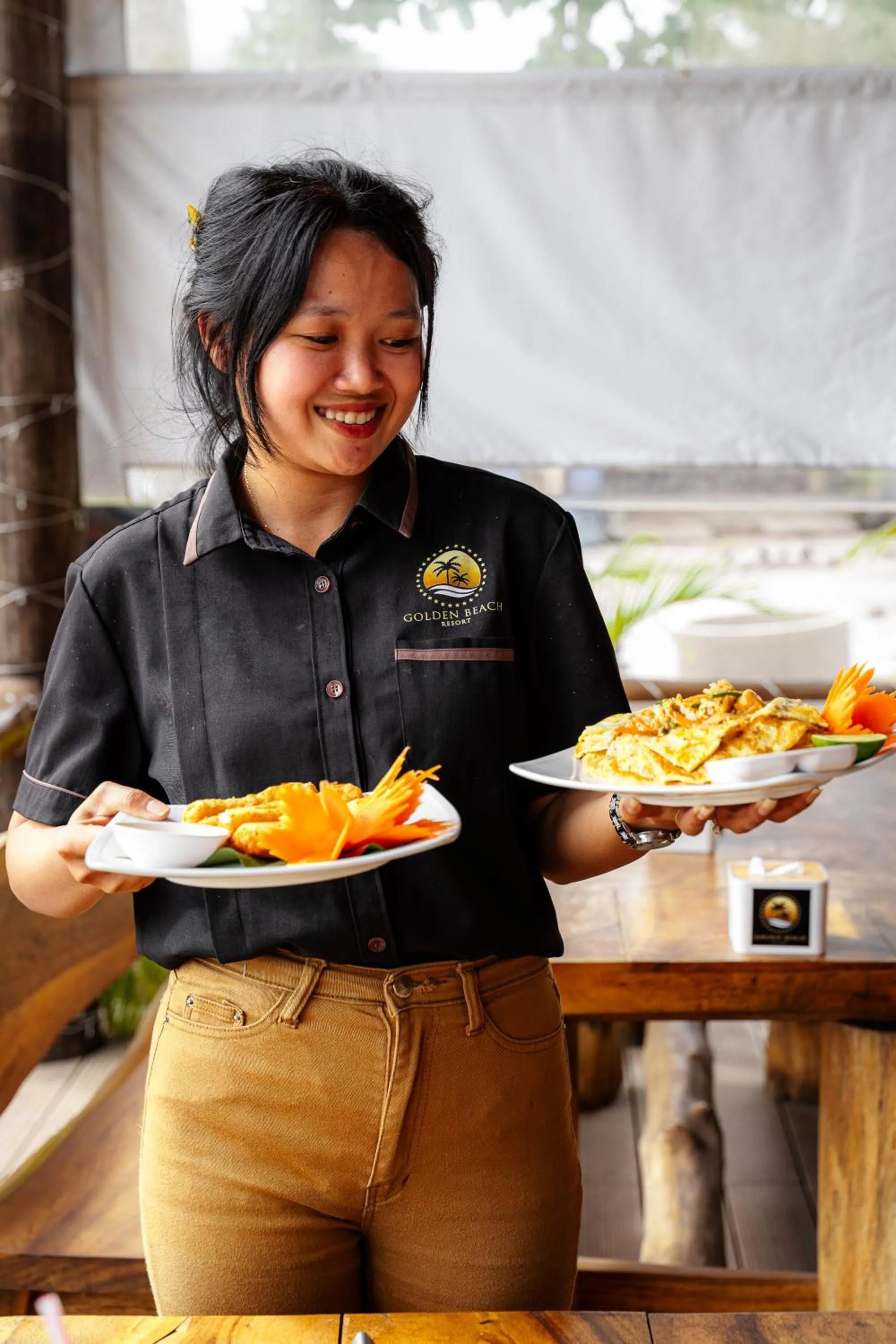 Restaurant/places to eat in Golden Beach Resort