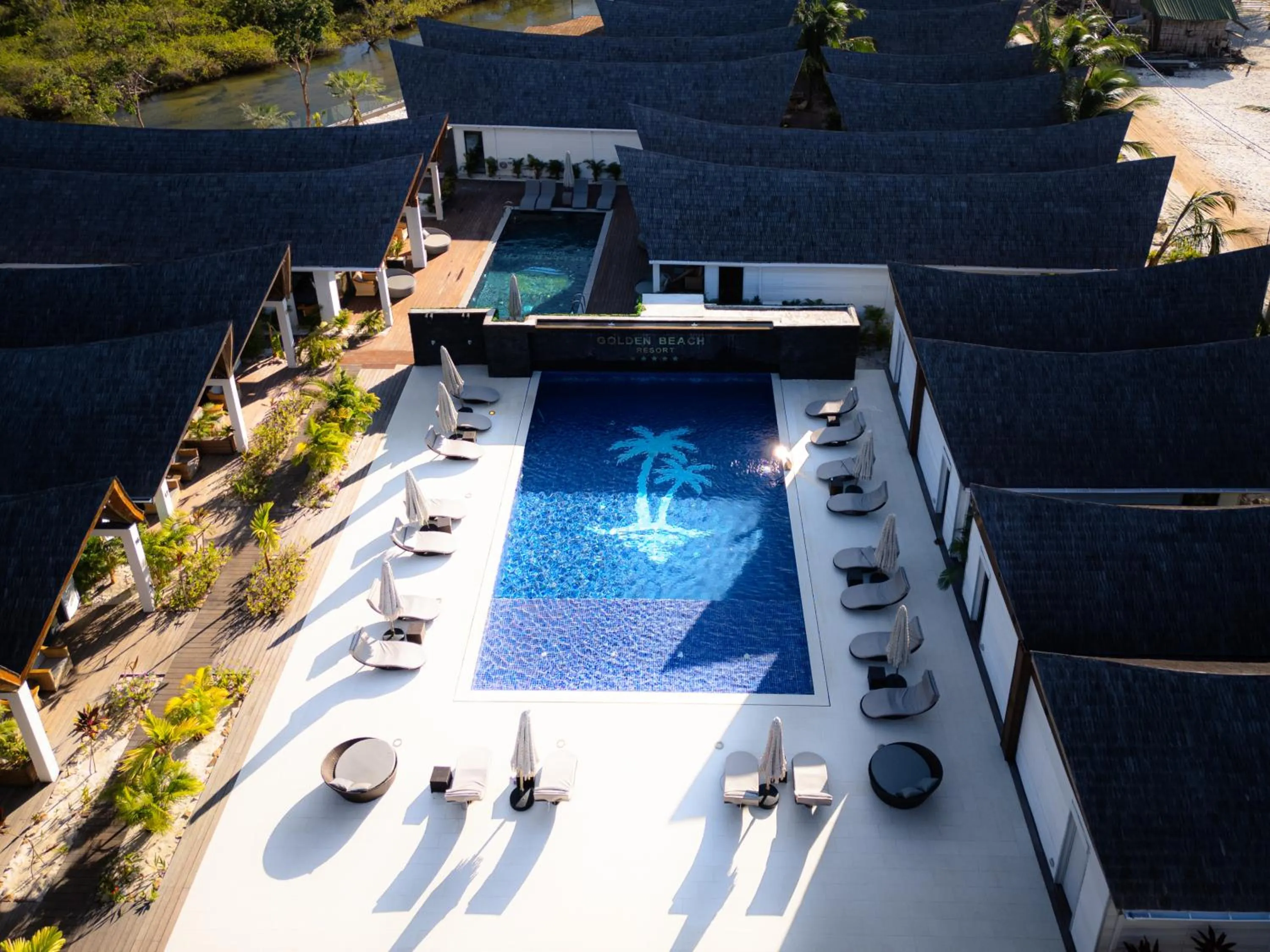 Property building in Golden Beach Resort