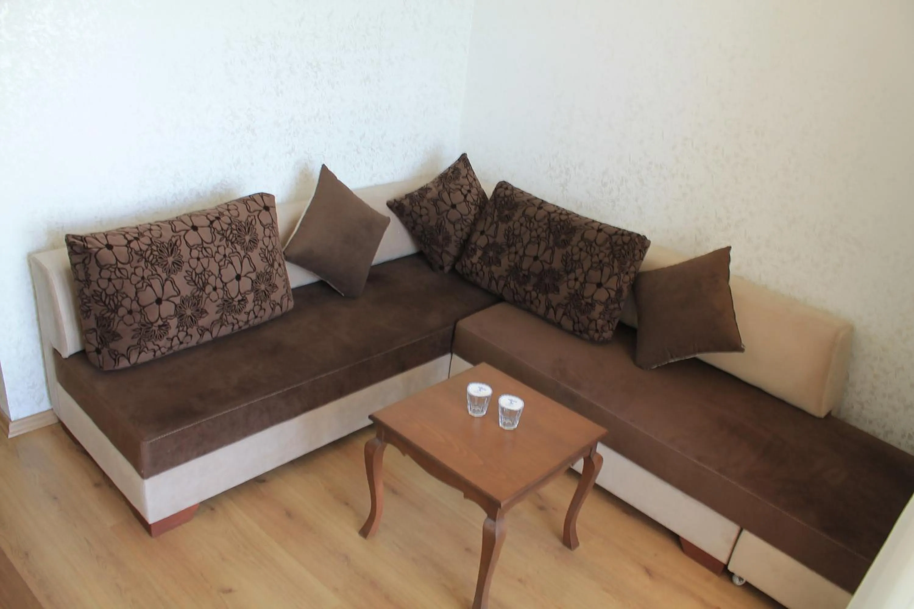 Seating area in Olbia Hotel