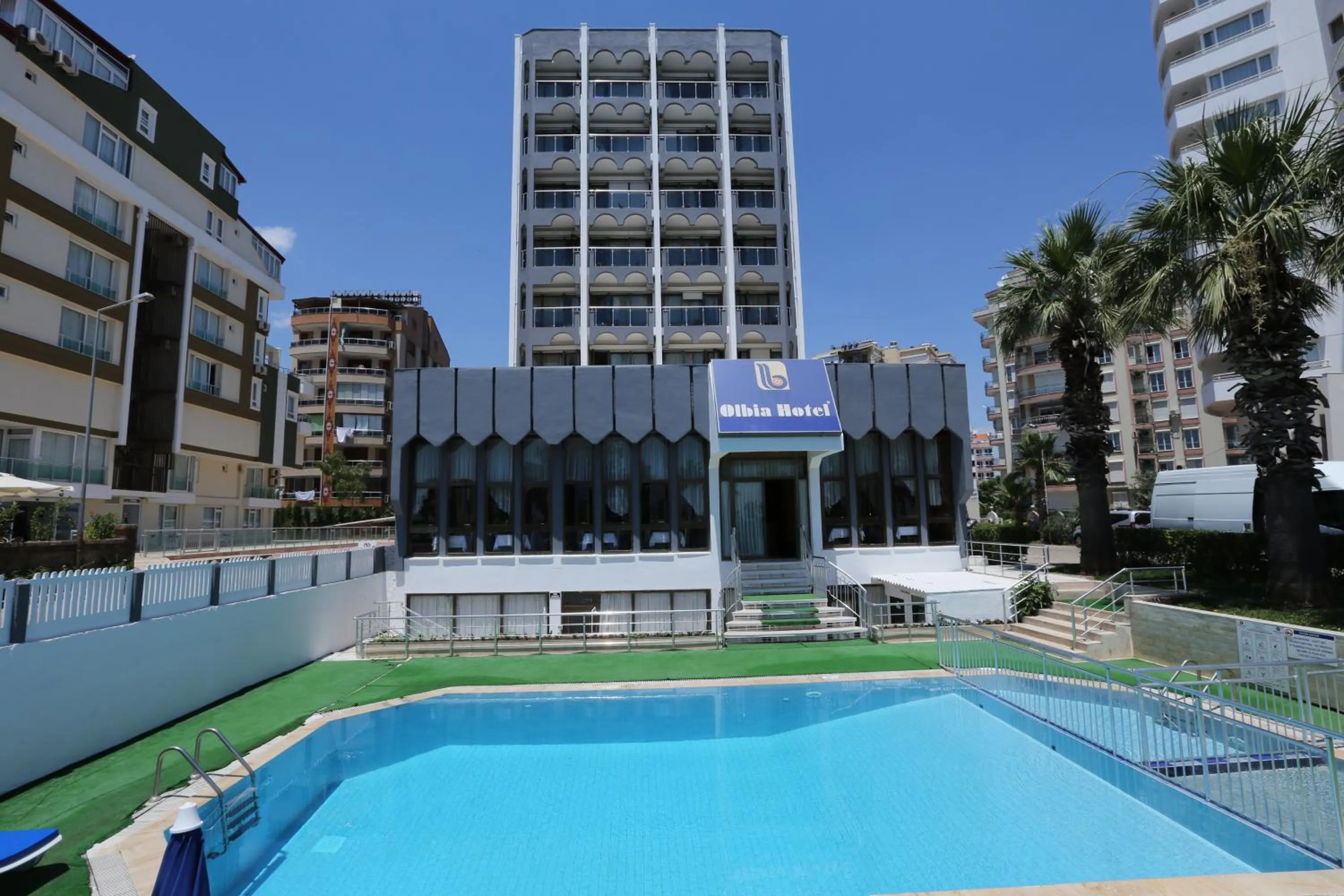 Facade/entrance in Olbia Hotel