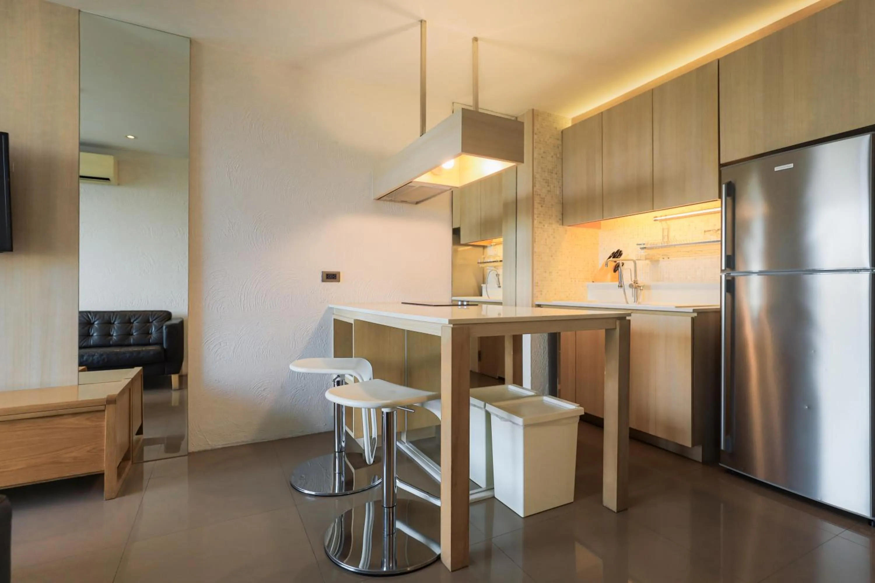 Kitchen or kitchenette in Balcony Seaside Sriracha Hotel & Serviced Apartments