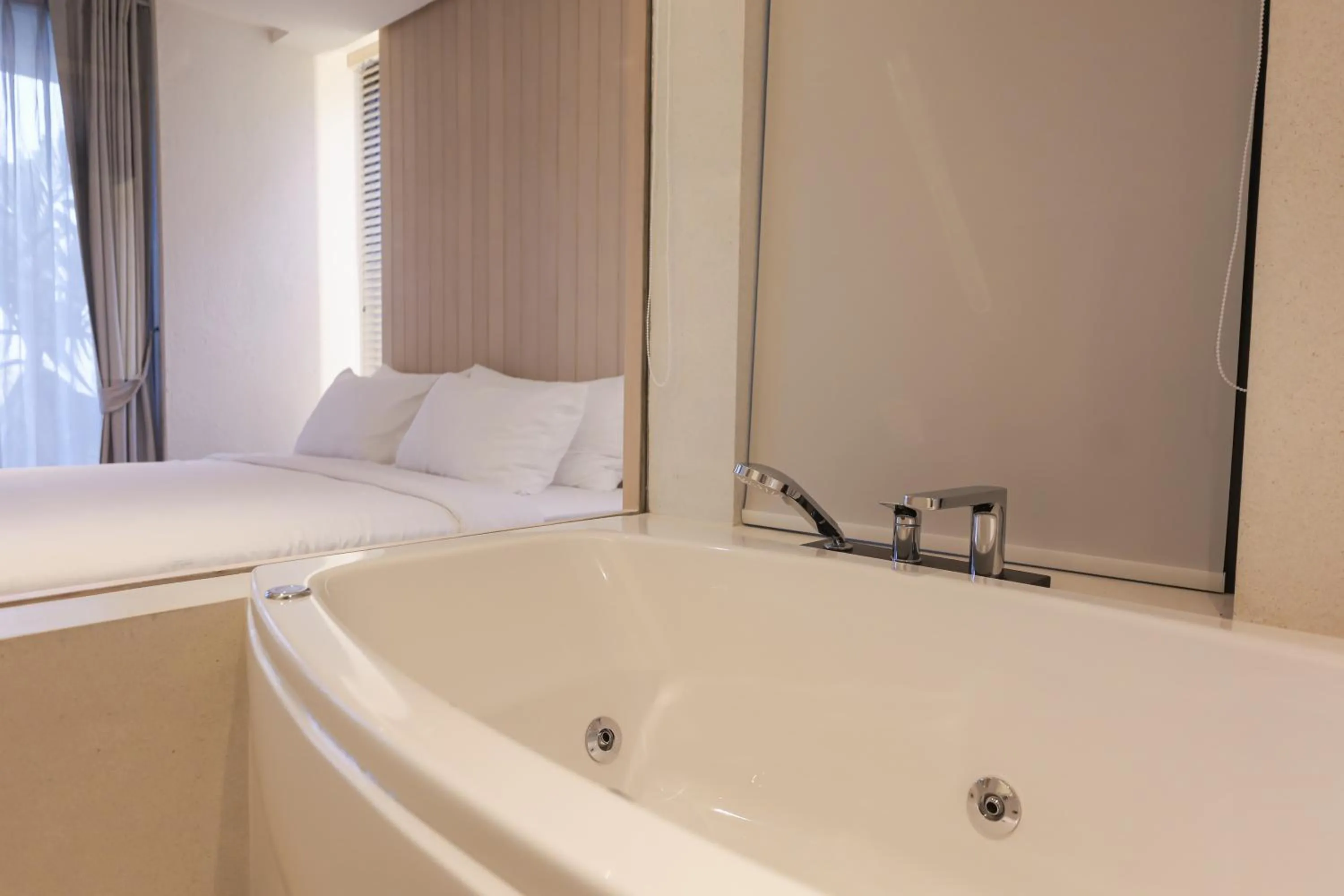 Bed in Balcony Seaside Sriracha Hotel & Serviced Apartments