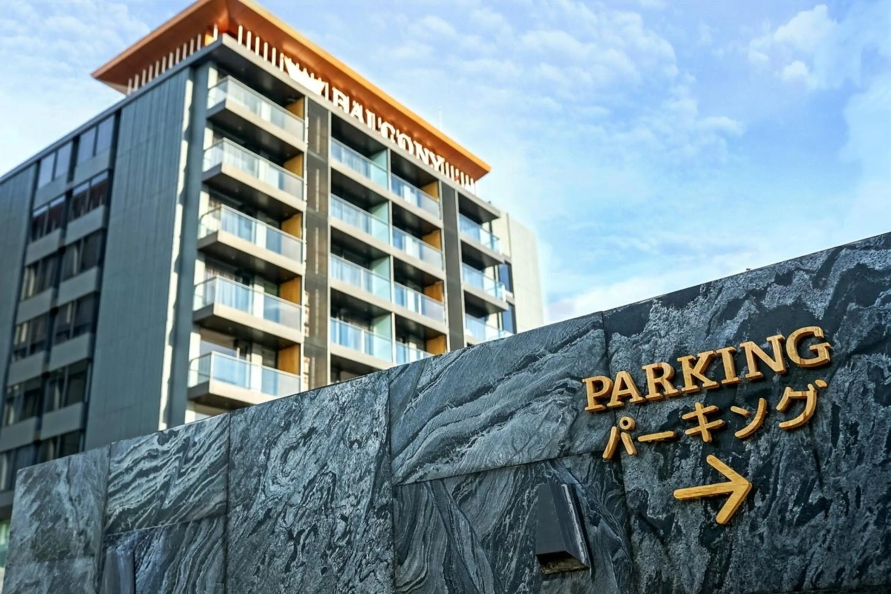 Parking in Balcony Seaside Sriracha Hotel & Serviced Apartments