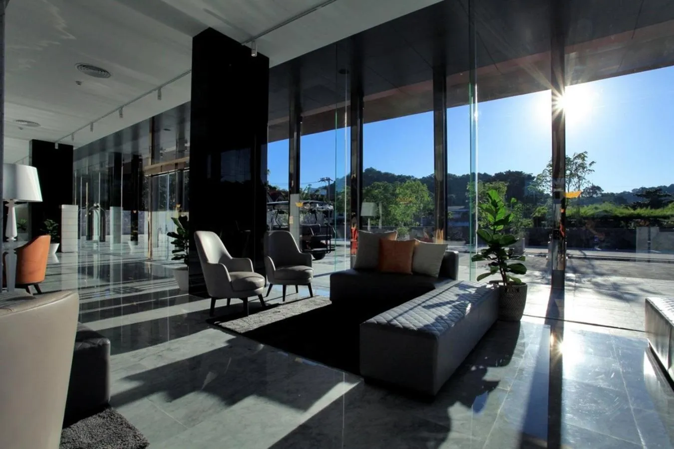 Lobby or reception in Balcony Seaside Sriracha Hotel & Serviced Apartments