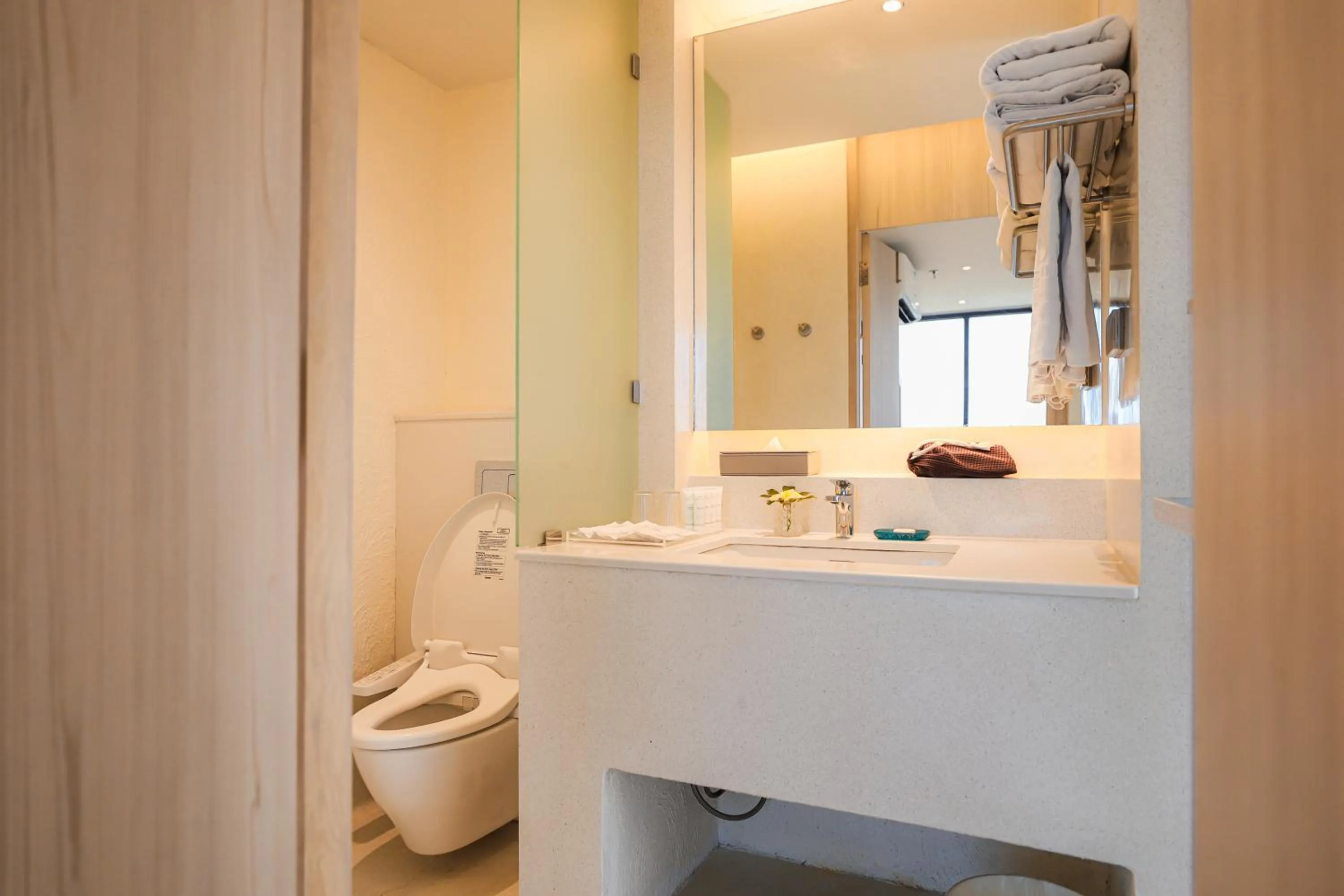 Toilet in Balcony Seaside Sriracha Hotel & Serviced Apartments