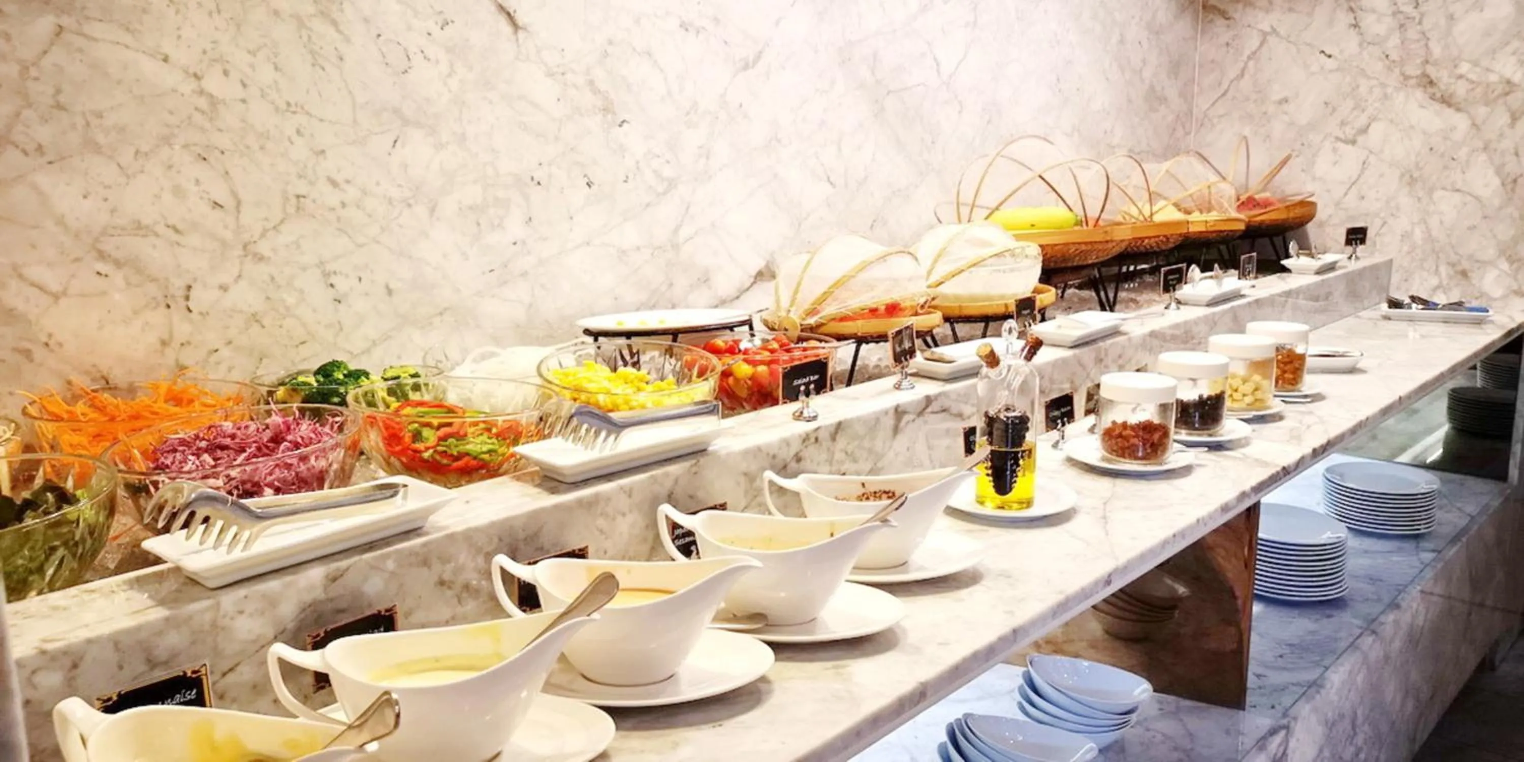 Breakfast in Balcony Seaside Sriracha Hotel & Serviced Apartments