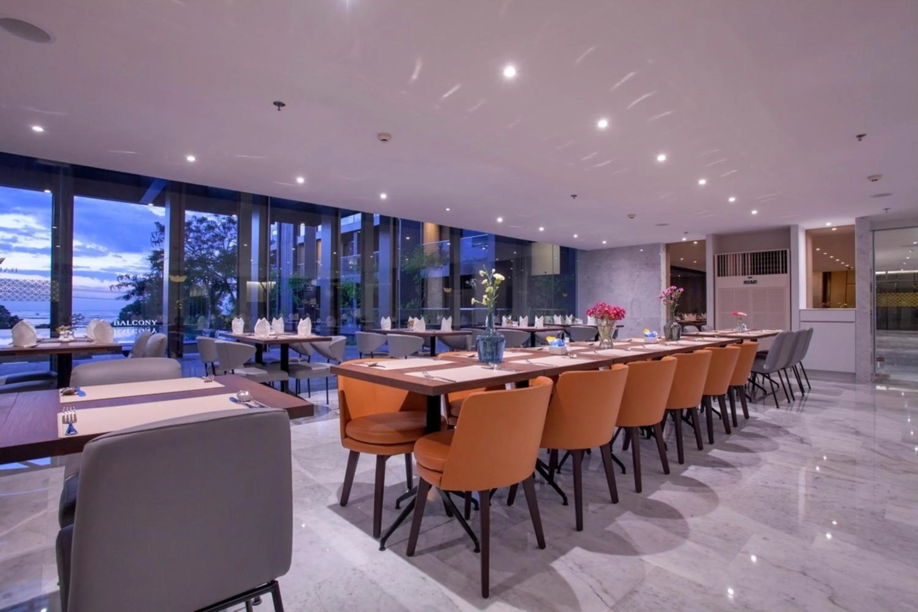 Restaurant/places to eat in Balcony Seaside Sriracha Hotel & Serviced Apartments