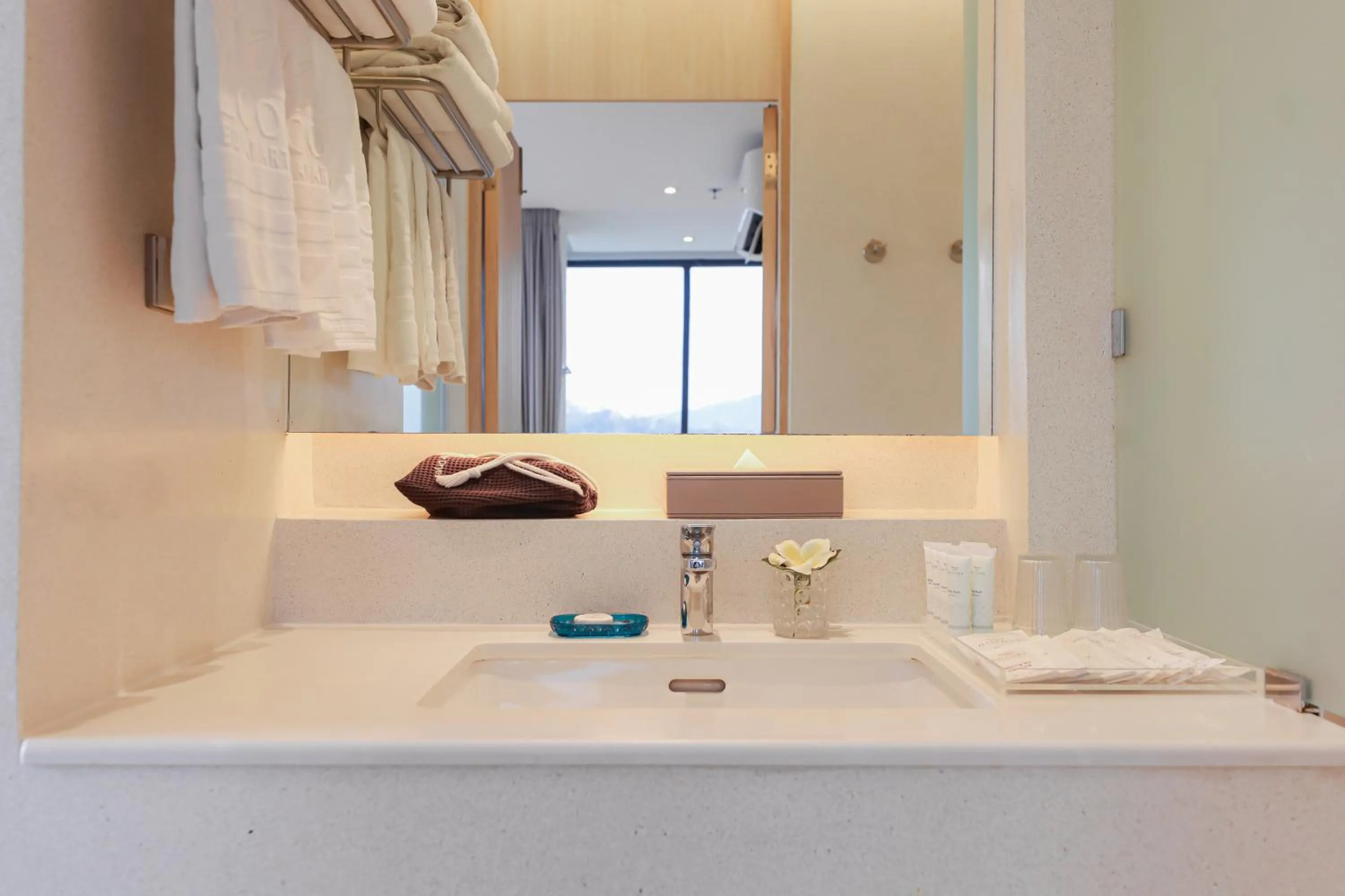 Bathroom in Balcony Seaside Sriracha Hotel & Serviced Apartments