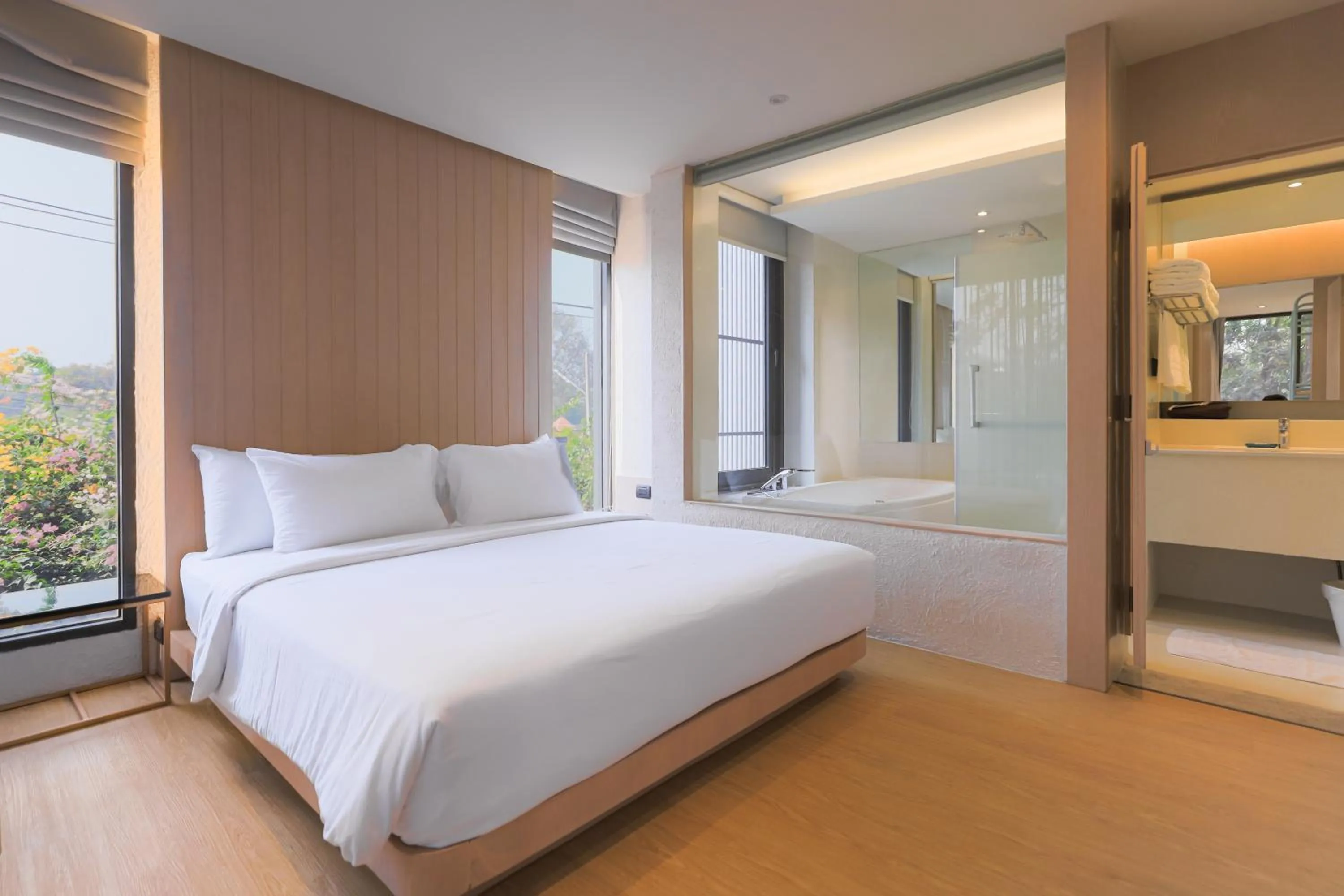 Bed in Balcony Seaside Sriracha Hotel & Serviced Apartments