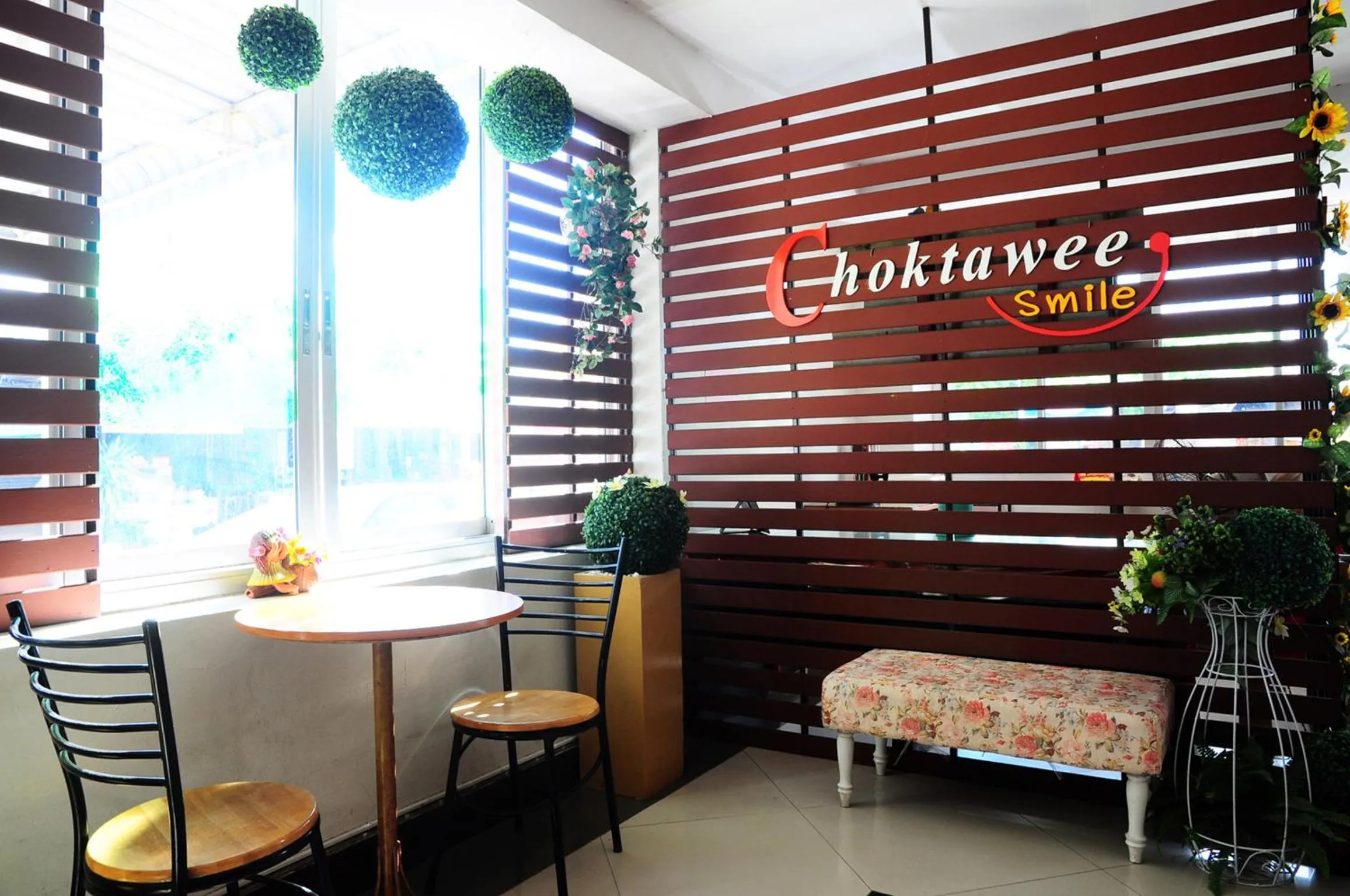 Lobby or reception in Choktawee Smile