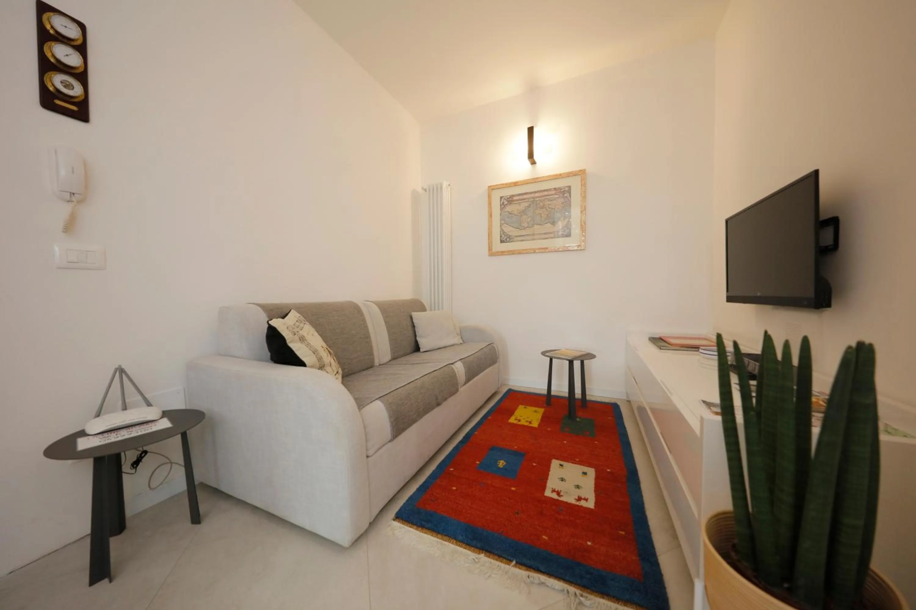 Siena UpTown - Sabrina's Charming Apartment